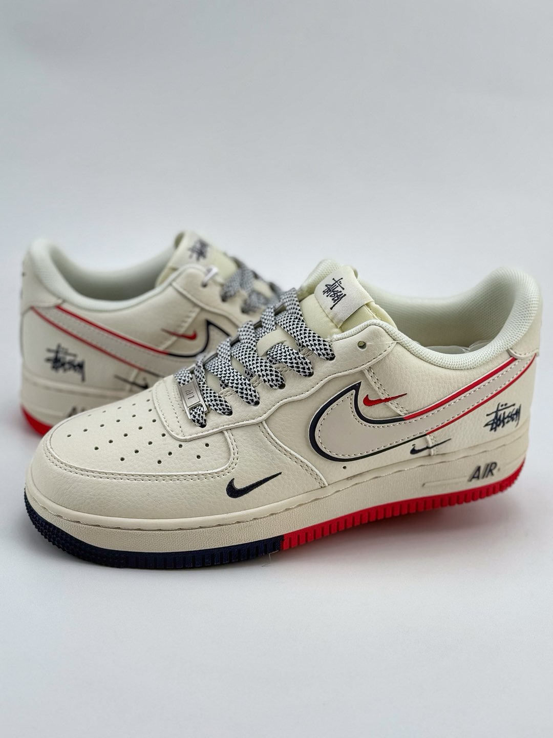 Nike Air Force 1 Low 07 x Stussy 白蓝红三小钩满天星  HD2256-606