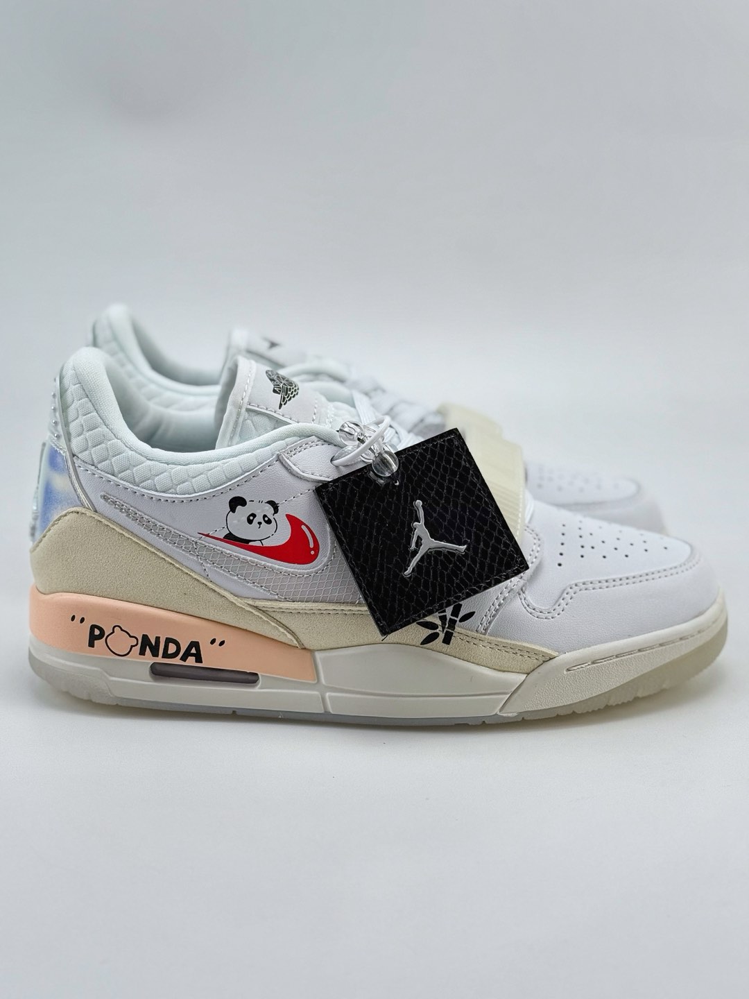 Nike Air Jordan Legacy 312 Low 特殊手绘 水墨国风 红小钩熊猫   HF3182-100