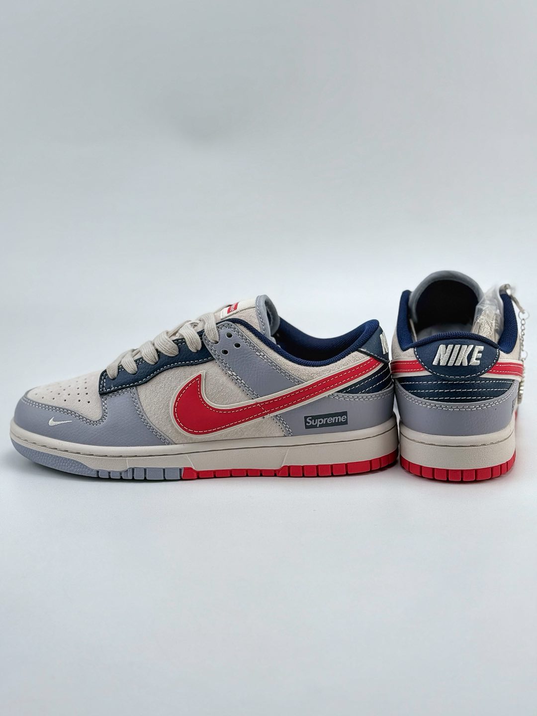 Nike SB Dunk Low x Supreme 灰蓝小钩  DM6688-045