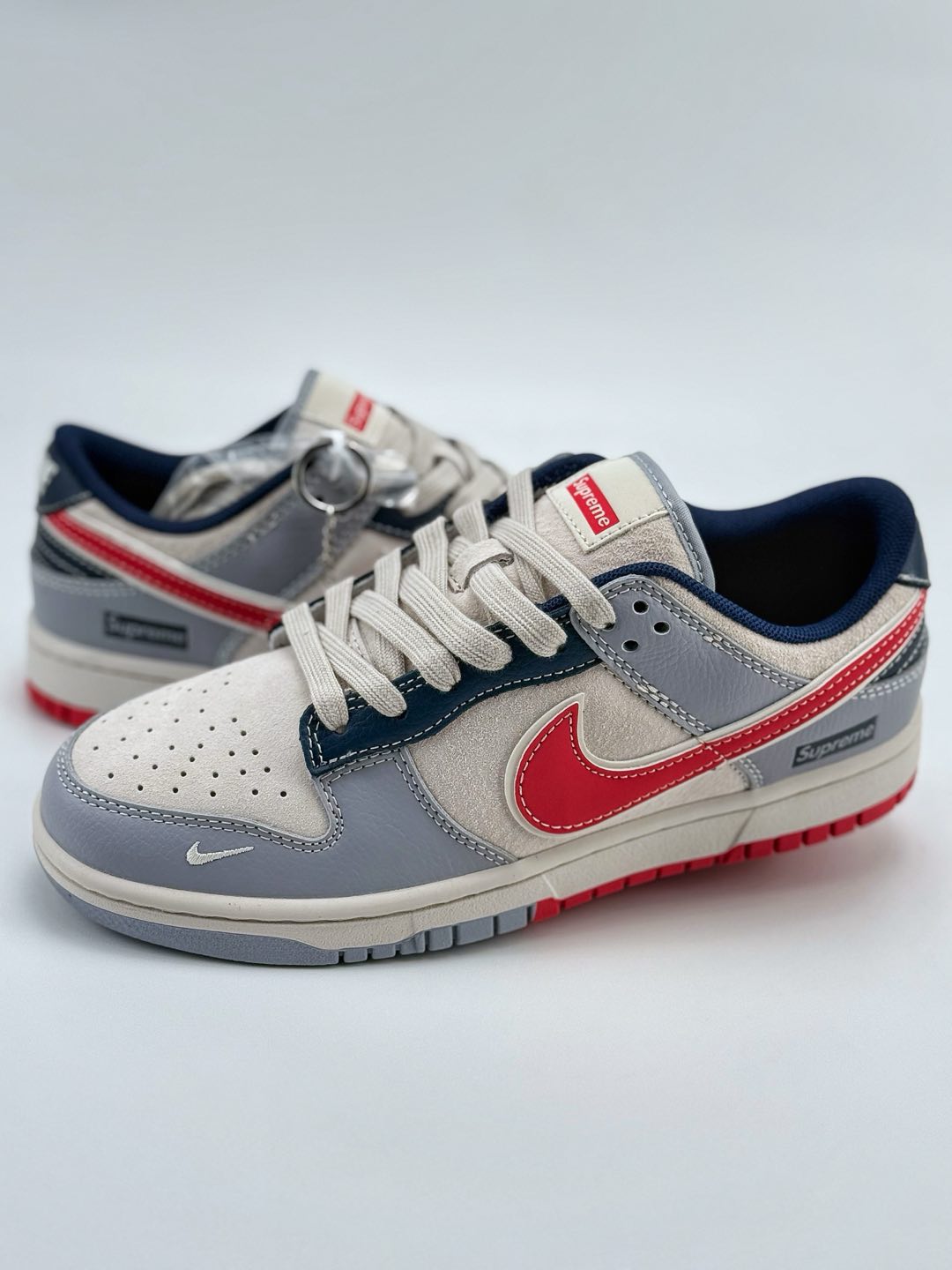 Nike SB Dunk Low x Supreme 灰蓝小钩  DM6688-045