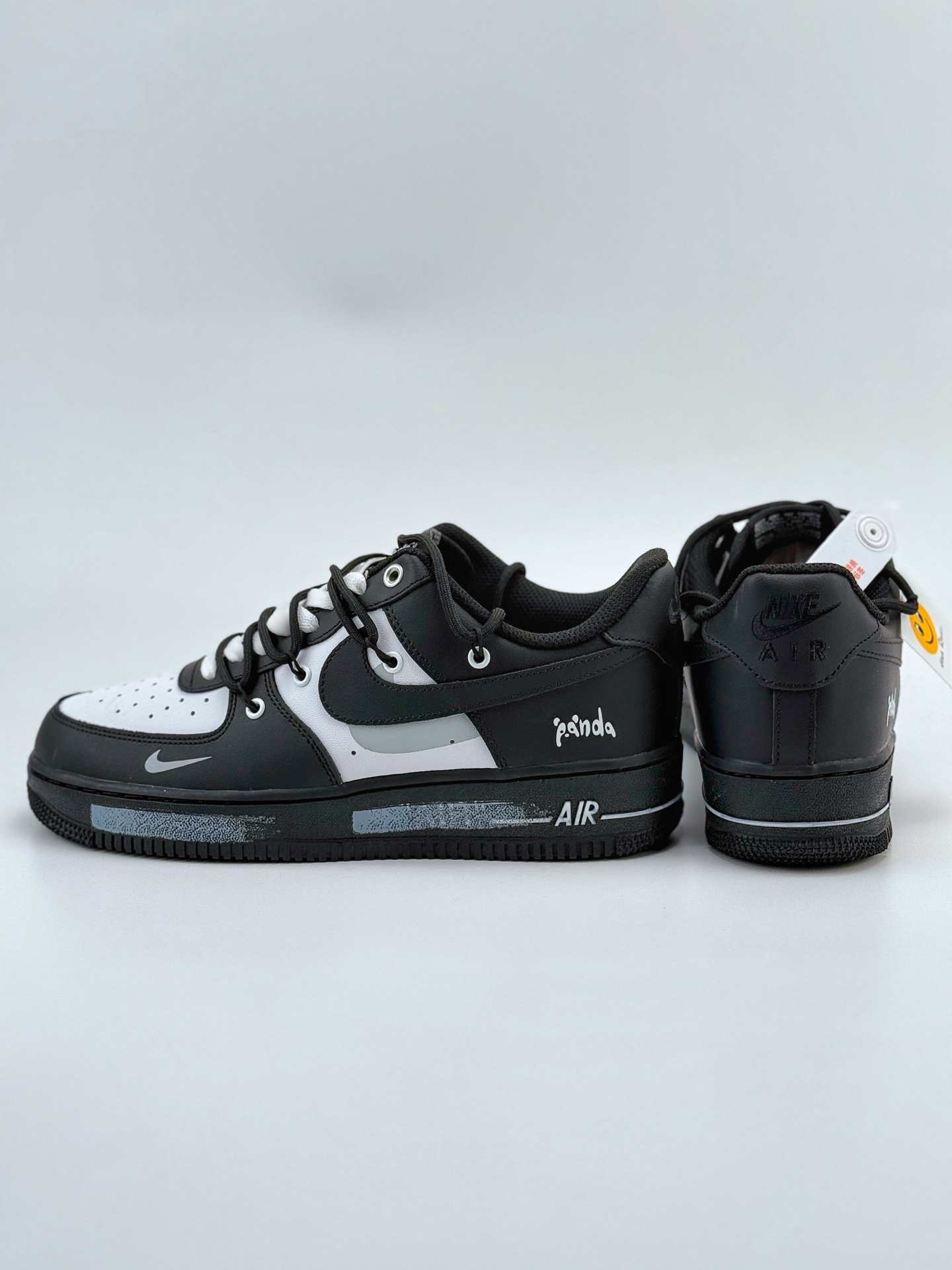 Nike Air Force 1 Low 07 黑白小钩绑带 笑脸贴布  CV9879-542