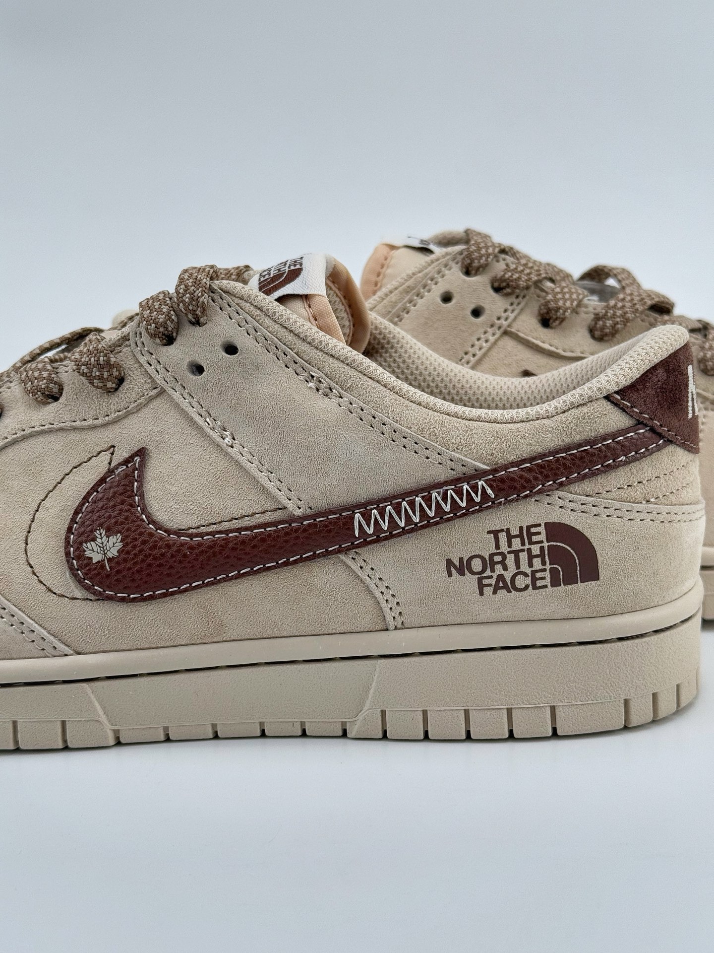 Nike SB Dunk Low x The North Face 浅棕咖小钩满天星  DJ2024-086