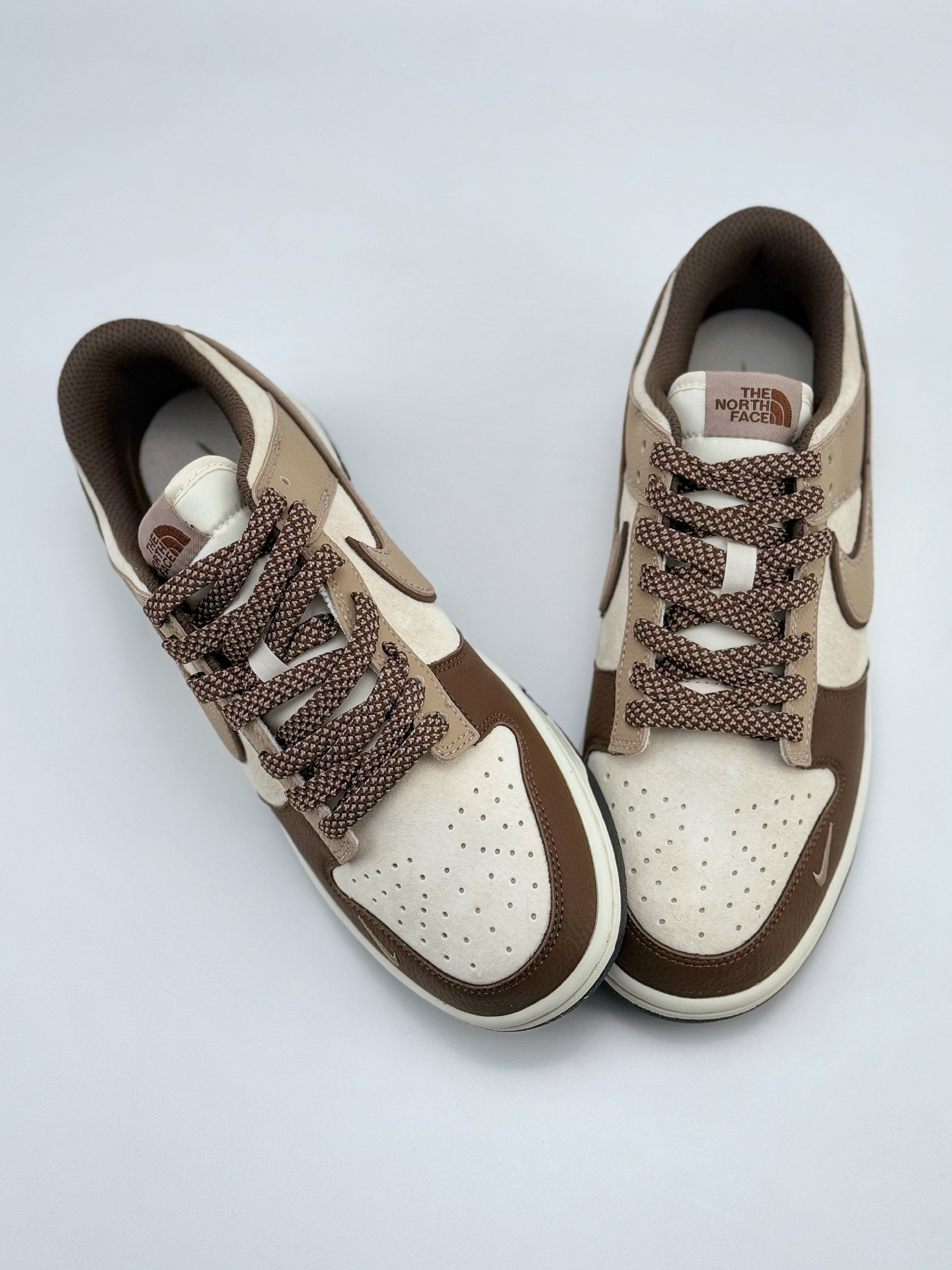 Nike SB Dunk Low x The North Face 浅棕咖小钩满天星  DJ2024-090