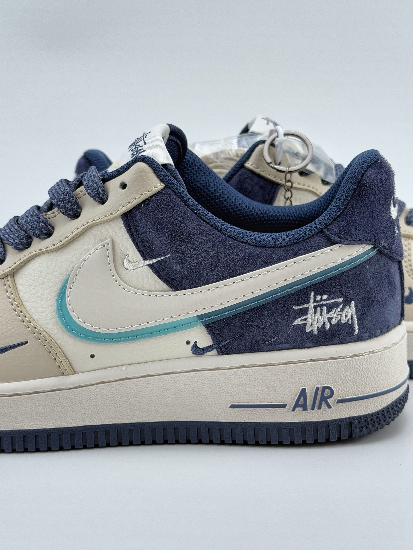 Nike Air Force 1 Low 07 x Stussy 米蓝三小钩满天星  DM6868-055