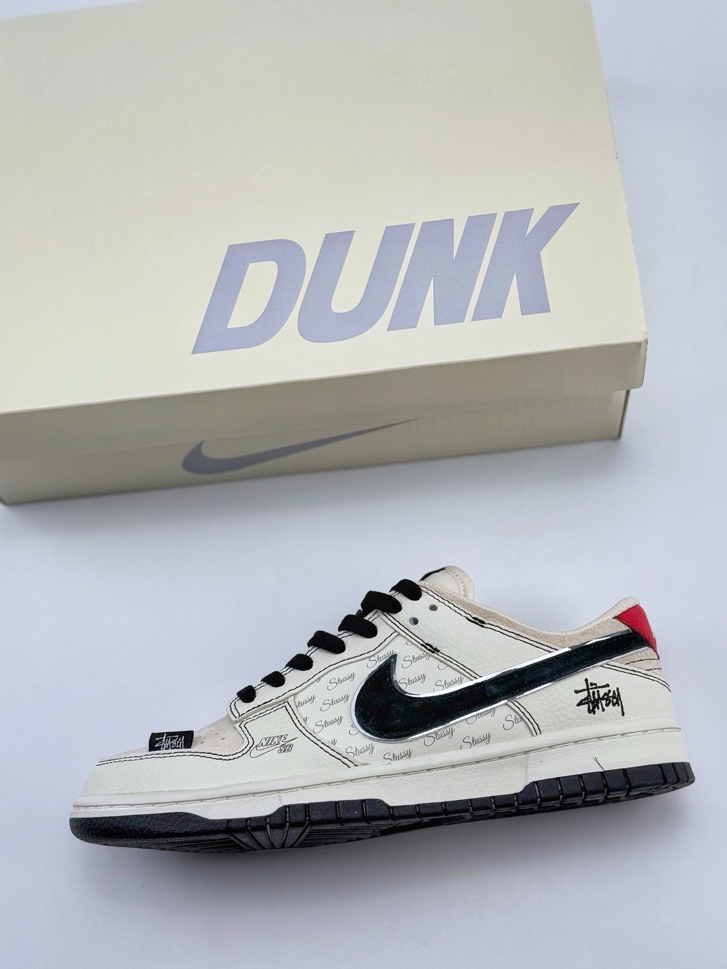 Nike SB Dunk Low x Stussy 白黑红  DJ2024-115