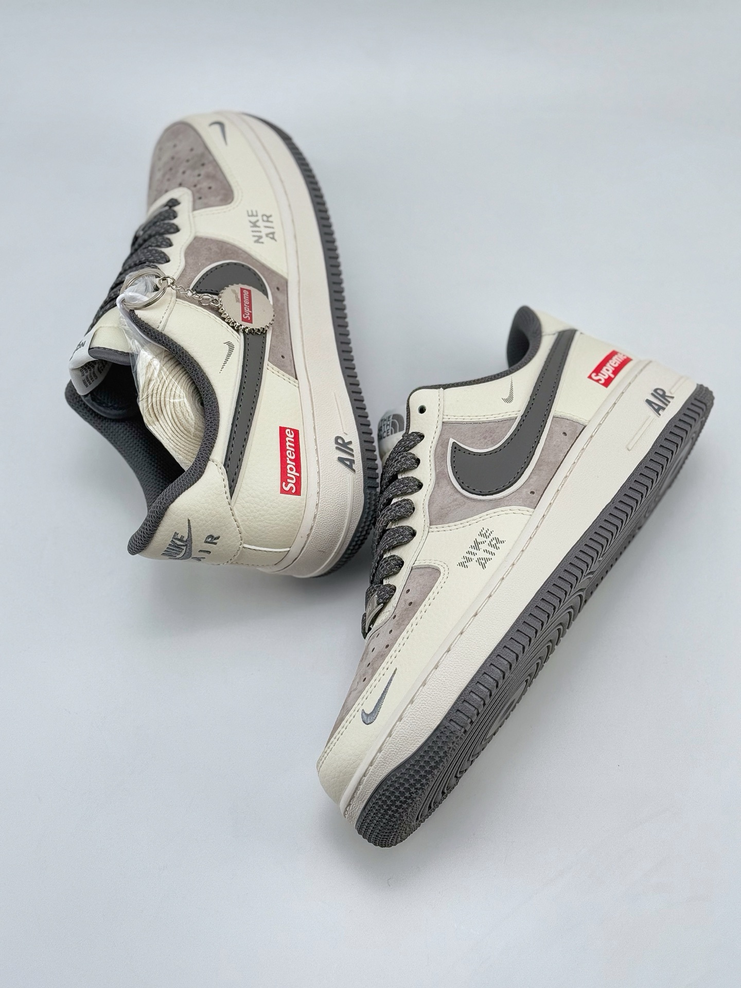 Nike Air Force 1 Low 07 x Supreme 白灰小钩满天星  DM6868-056