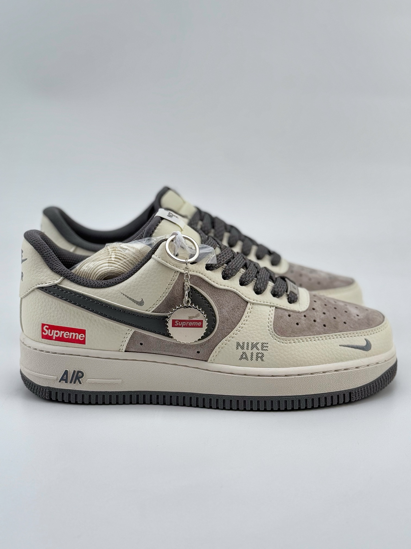 Nike Air Force 1 Low 07 x Supreme 白灰小钩满天星  DM6868-056