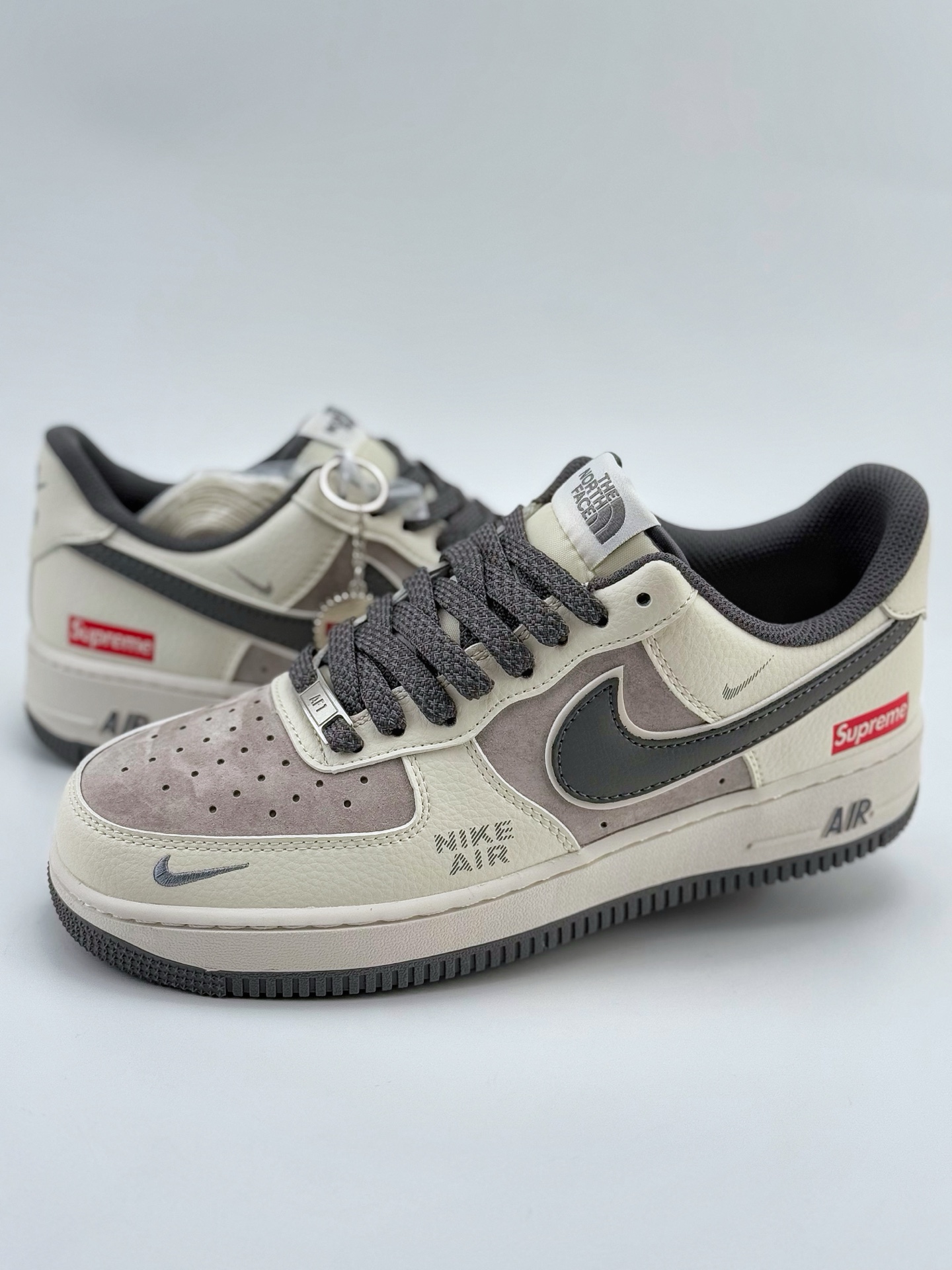 Nike Air Force 1 Low 07 x Supreme 白灰小钩满天星  DM6868-056