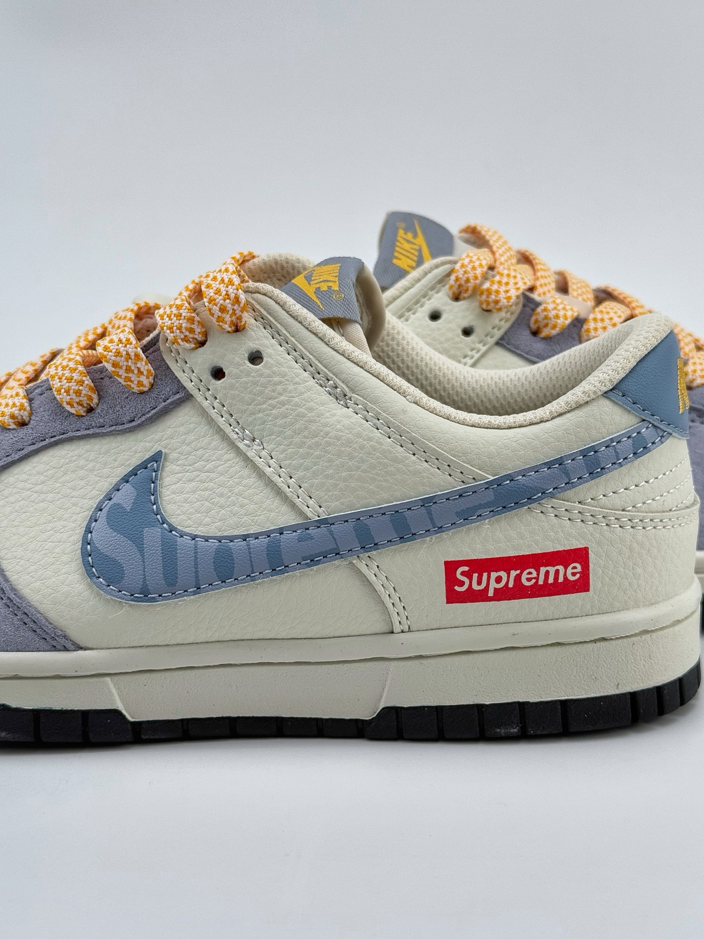 Nike SB Dunk Low x Supreme 白蓝紫小钩满天星  DJ2024-114