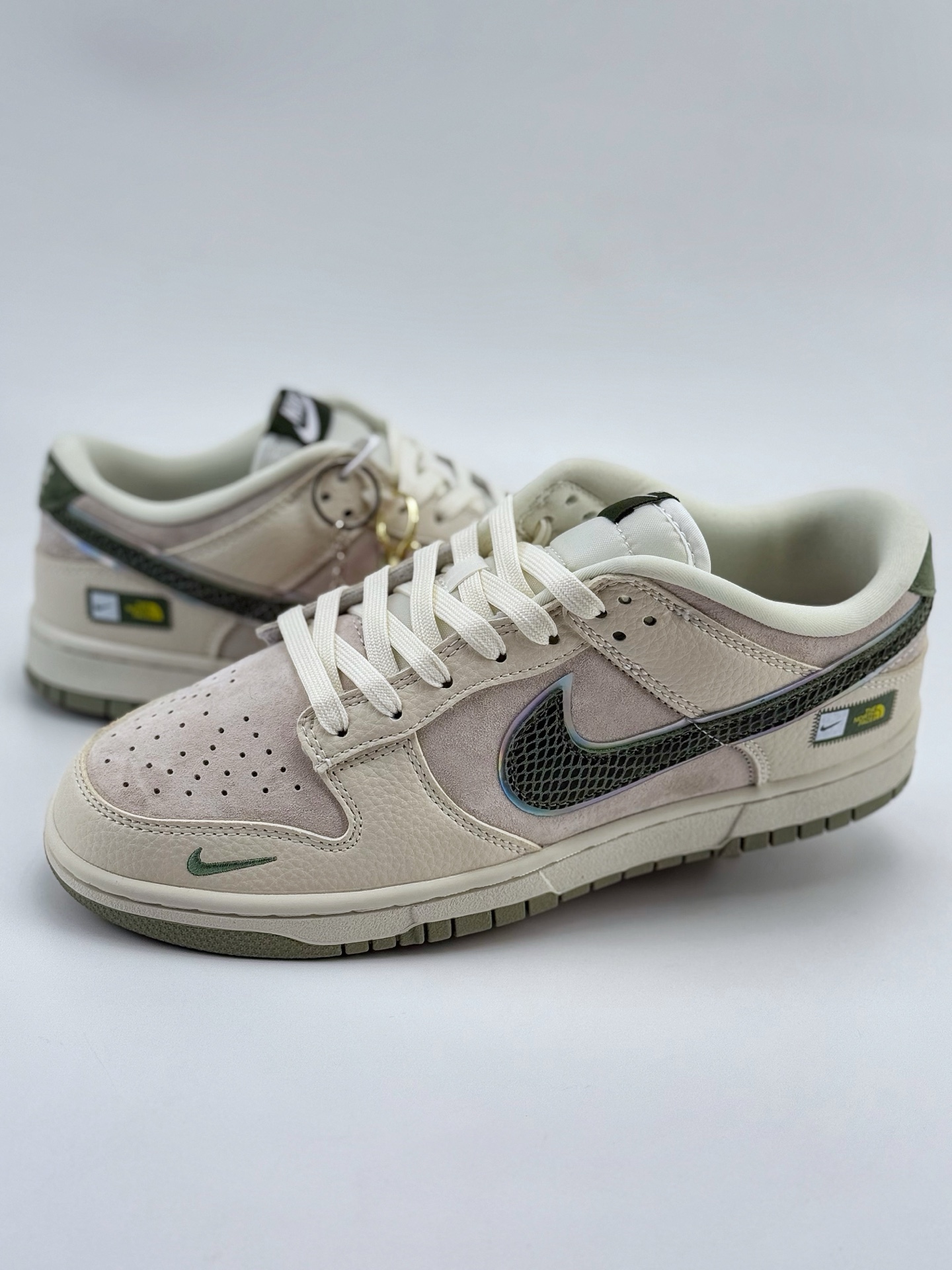 Nike SB Dunk Low x The North Face 白绿小钩  KK1333-025