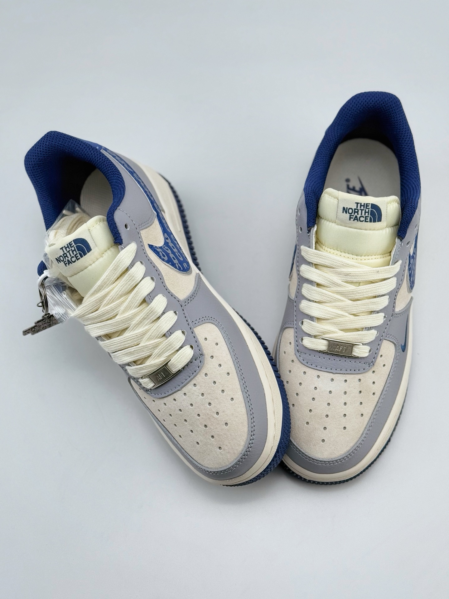 Nike Air Force 1 Low 07 x The North Face x CDG 白灰蓝小钩 DM6688-019