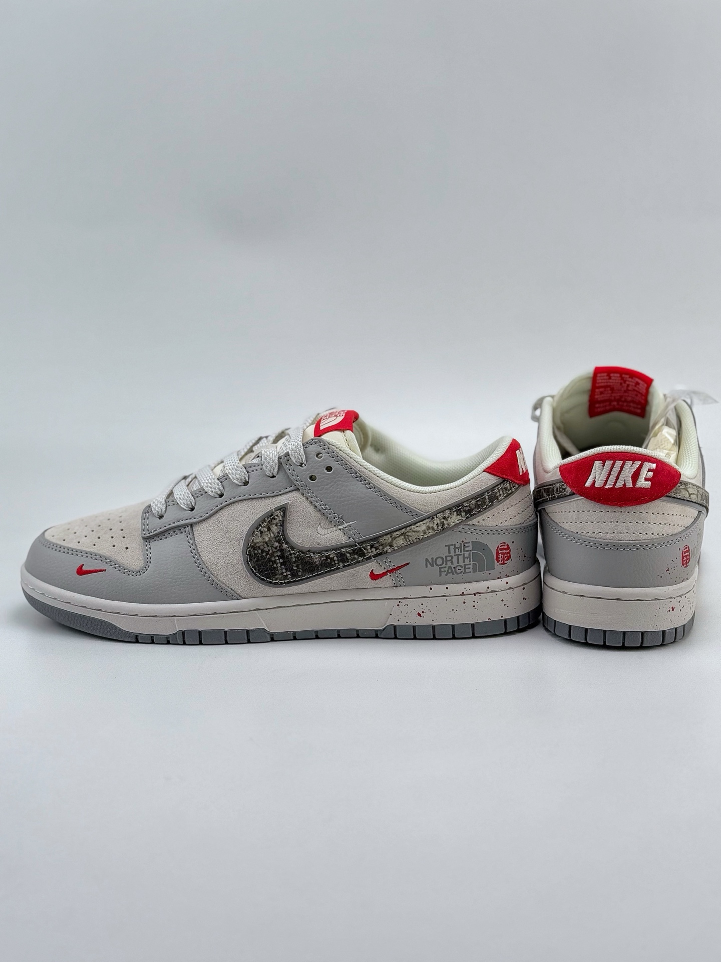 Nike SB Dunk Low x The North Face 蛇年限定 灰黑红三小钩满天星  DM6868-038