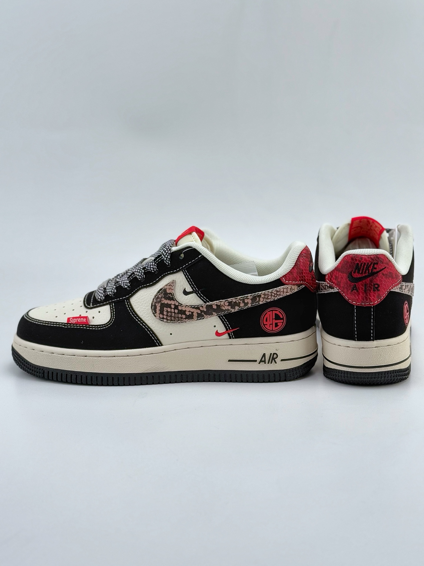 Nike Air Force 1 Low 07 x Supreme 蛇年限定 白黑小钩满天星  HD2258-622