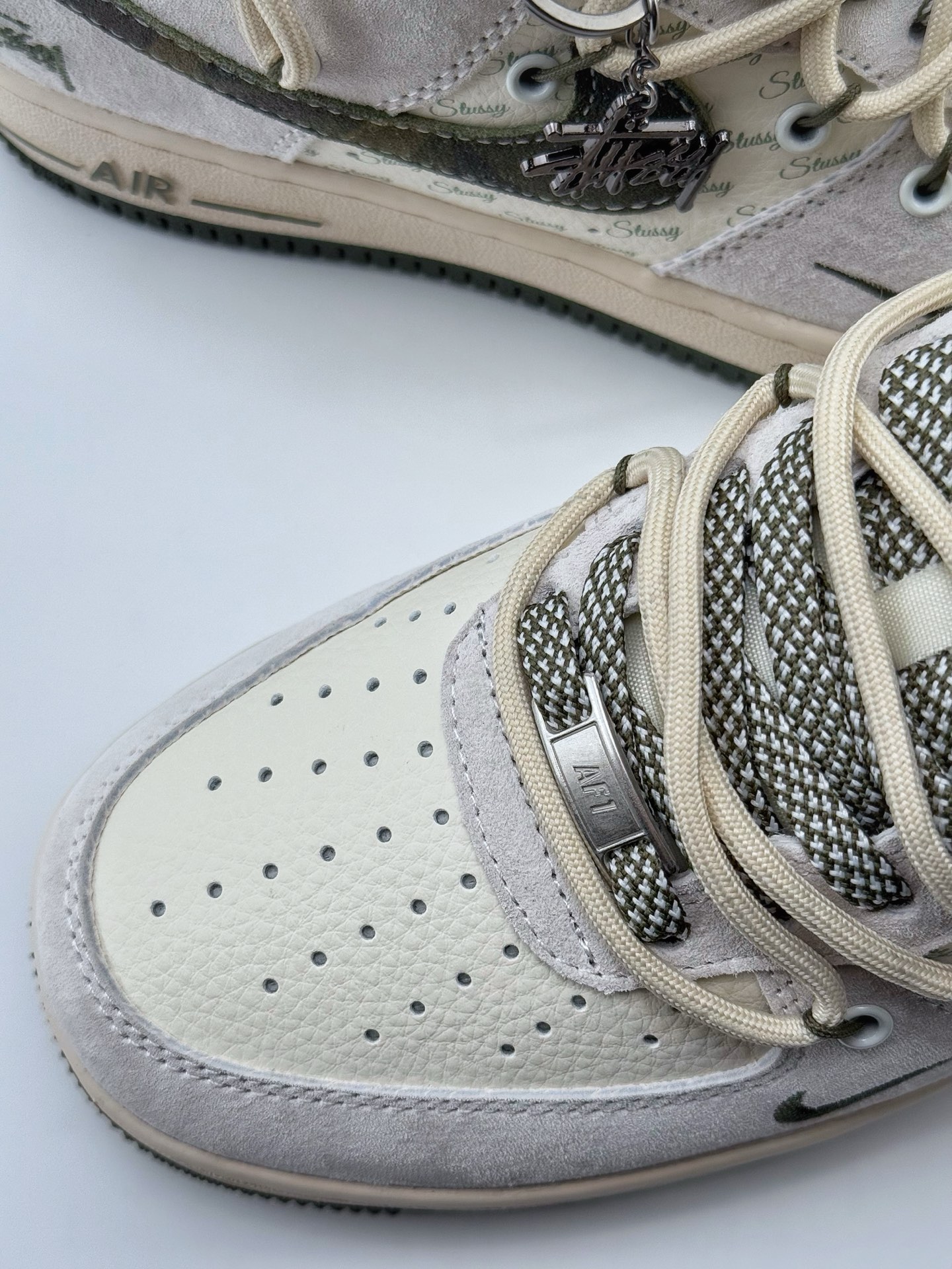 Nike Air Force 1 Low 07 x Stussy 白绿小钩绑带满天星  DM6688-014
