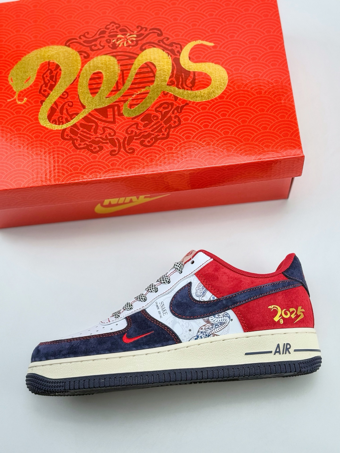 Nike Air Force 1 Low 07 蛇年限定 白蓝红小钩满天星 HD2258-012