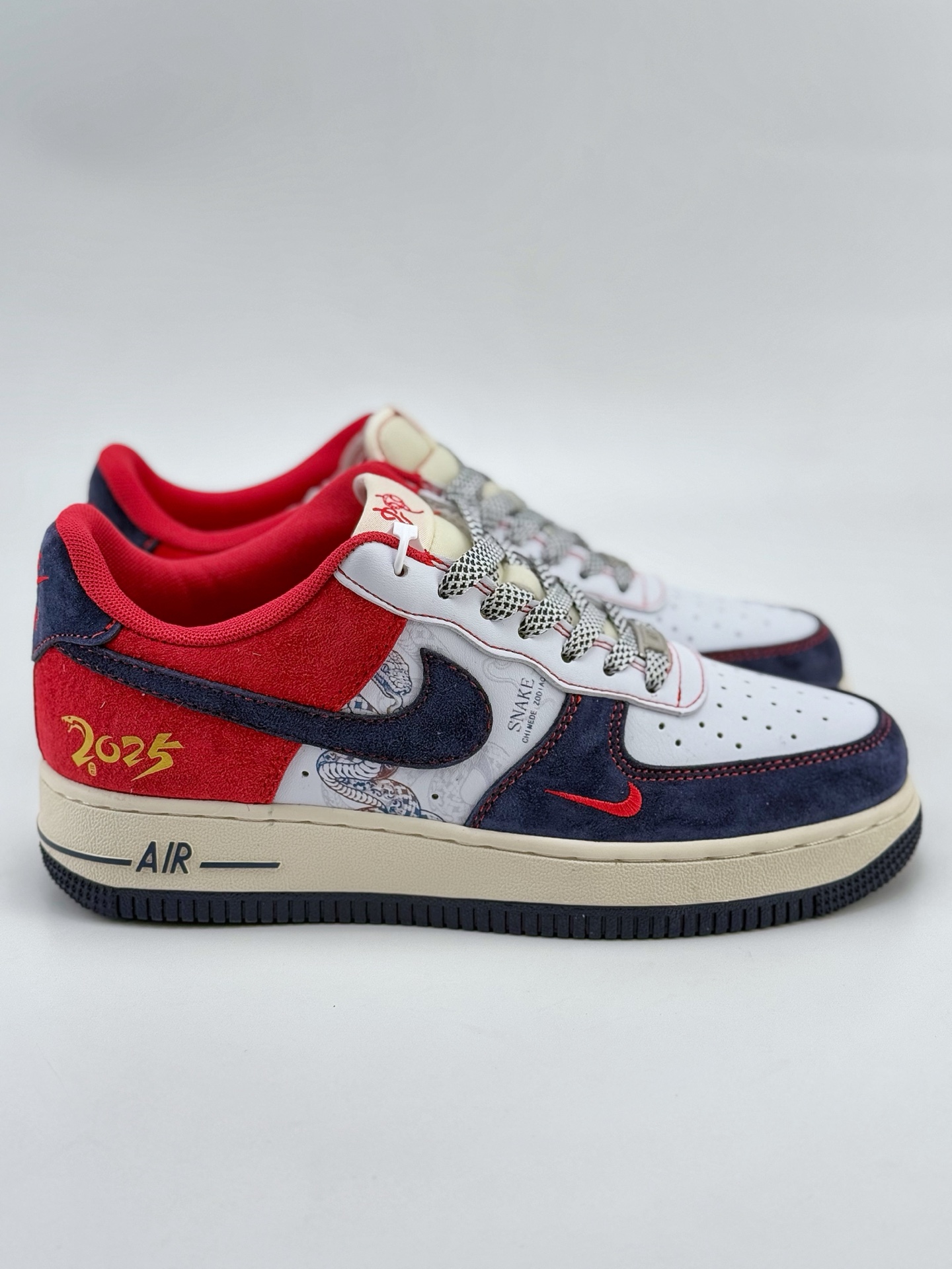 Nike Air Force 1 Low 07 蛇年限定 白蓝红小钩满天星 HD2258-012