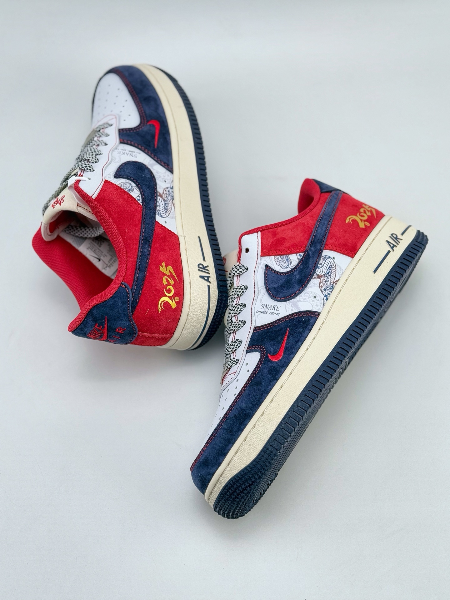 Nike Air Force 1 Low 07 蛇年限定 白蓝红小钩满天星 HD2258-012