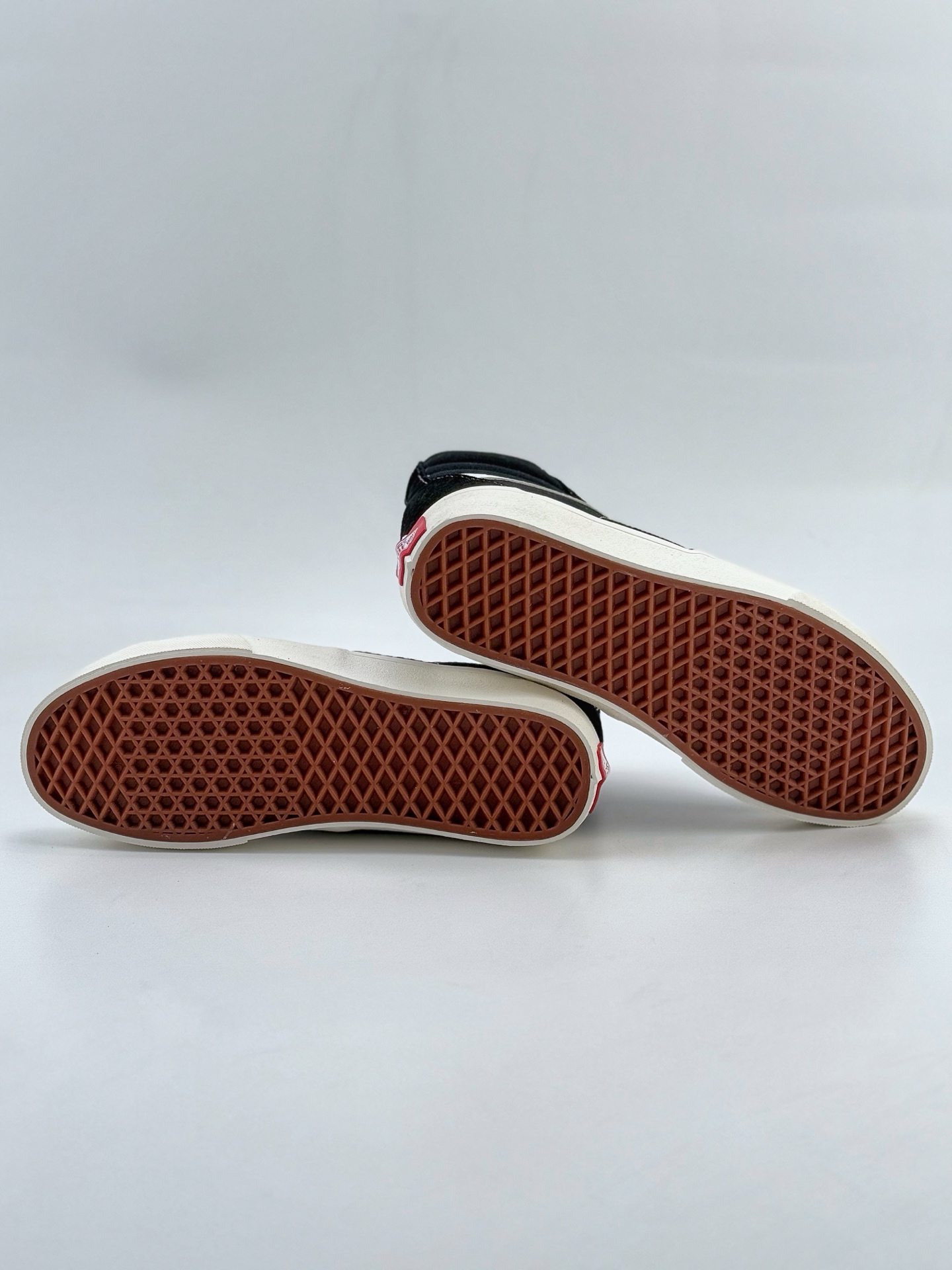 2025VANS SK8 Hi解构高帮 Vans经典SK8-Hi高帮帆布鞋男女滑板鞋 VN000CNKBA2