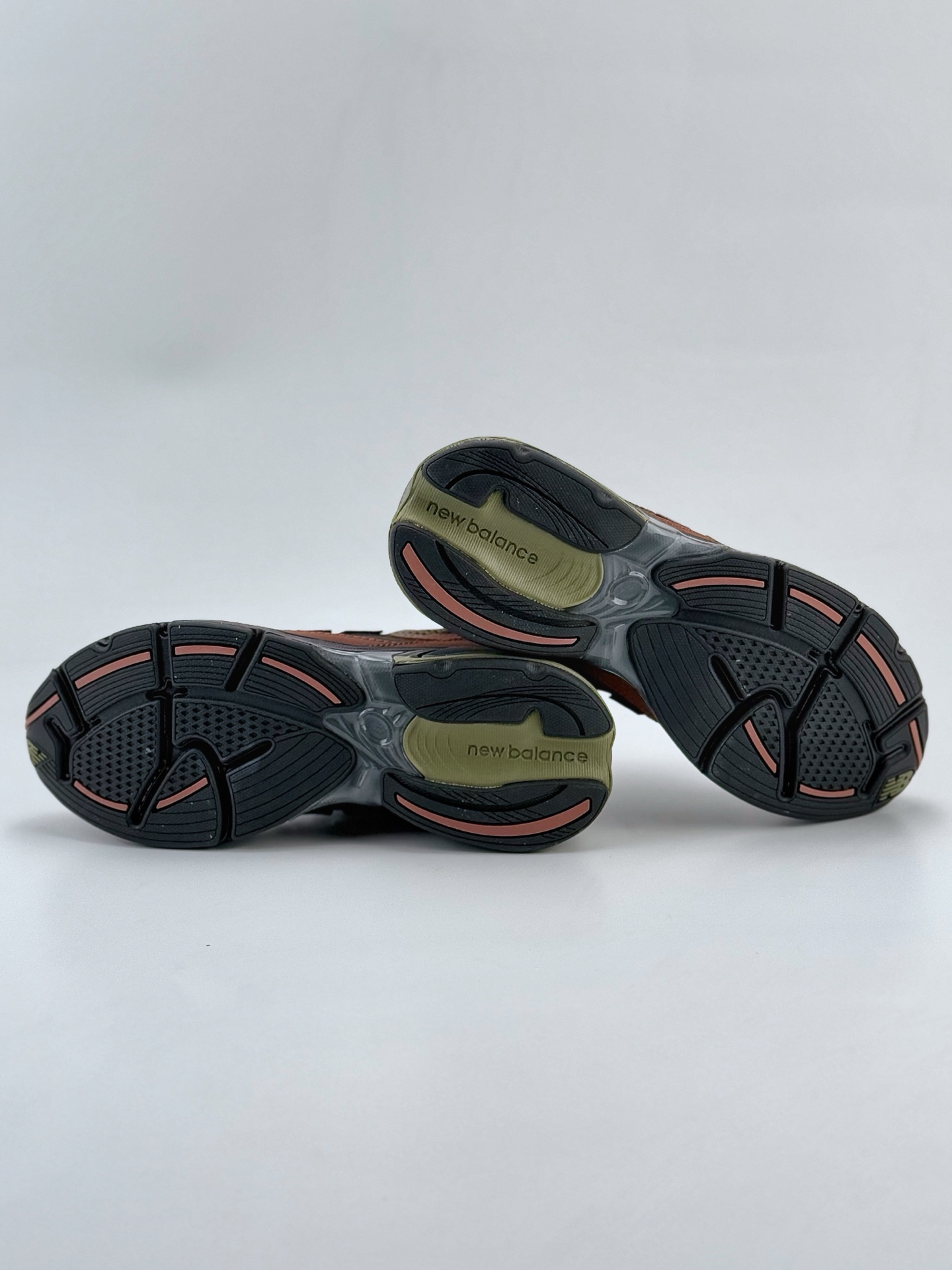 New Balance NB2010系列 新百伦经典复古休闲运动板鞋  U2010NB2
