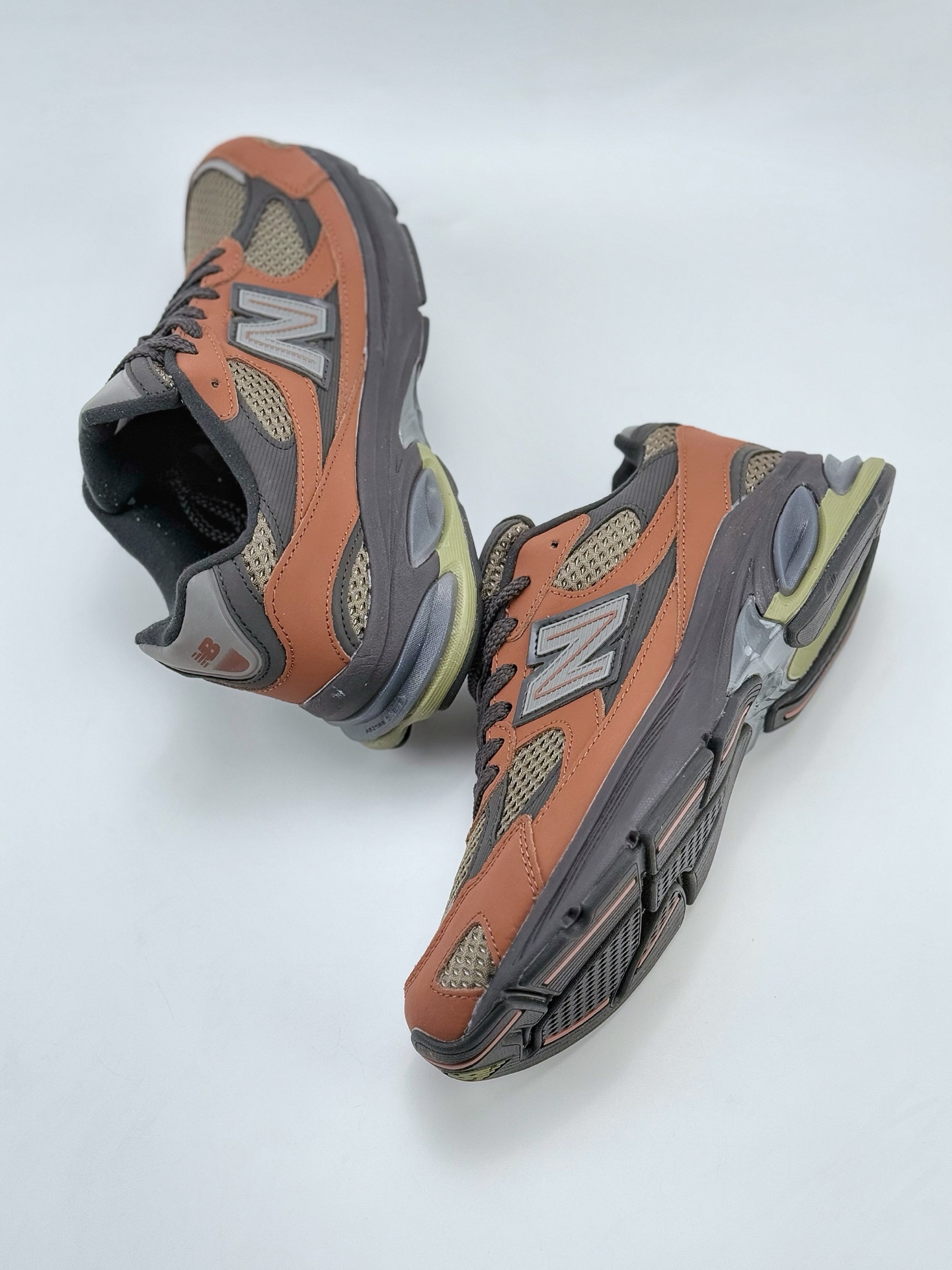 New Balance NB2010系列 新百伦经典复古休闲运动板鞋  U2010NB2