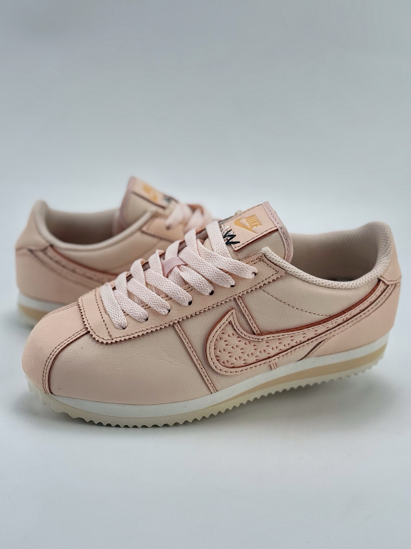 Nike Classic Cortez PRM 粉 经典阿甘 经典版型 FN7665-838