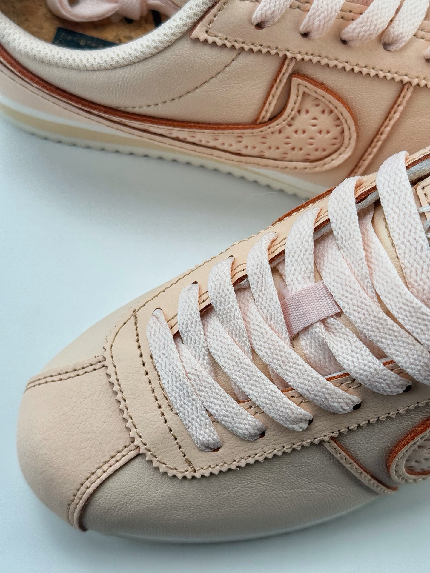 Nike Classic Cortez PRM 粉 经典阿甘 经典版型 FN7665-838