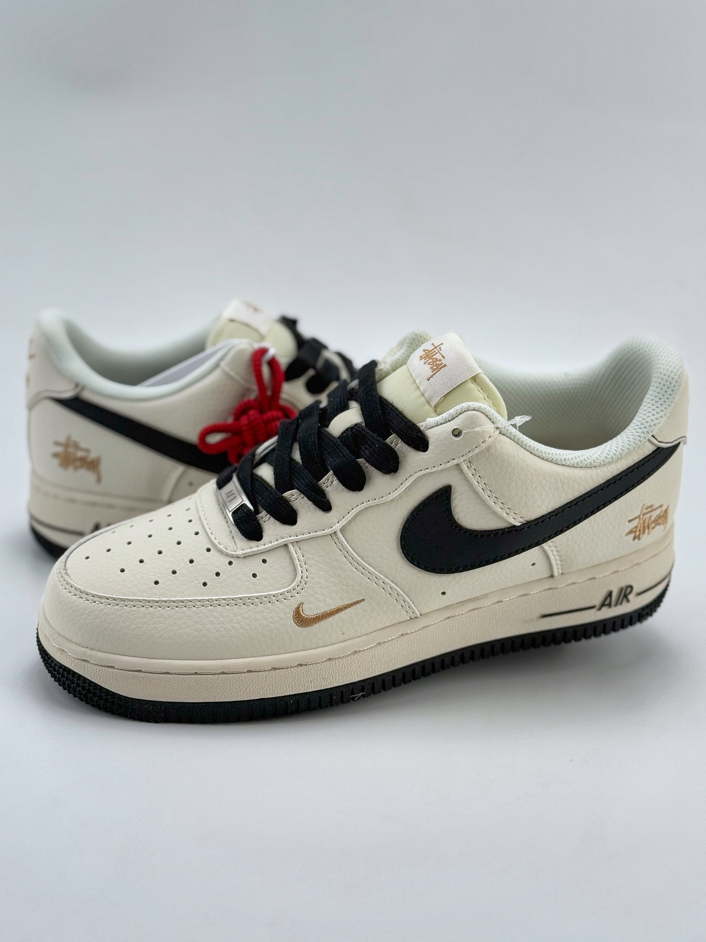 Nike Air Force 1 Low 07 x Stussy 白黑金小钩 XZ6188-720