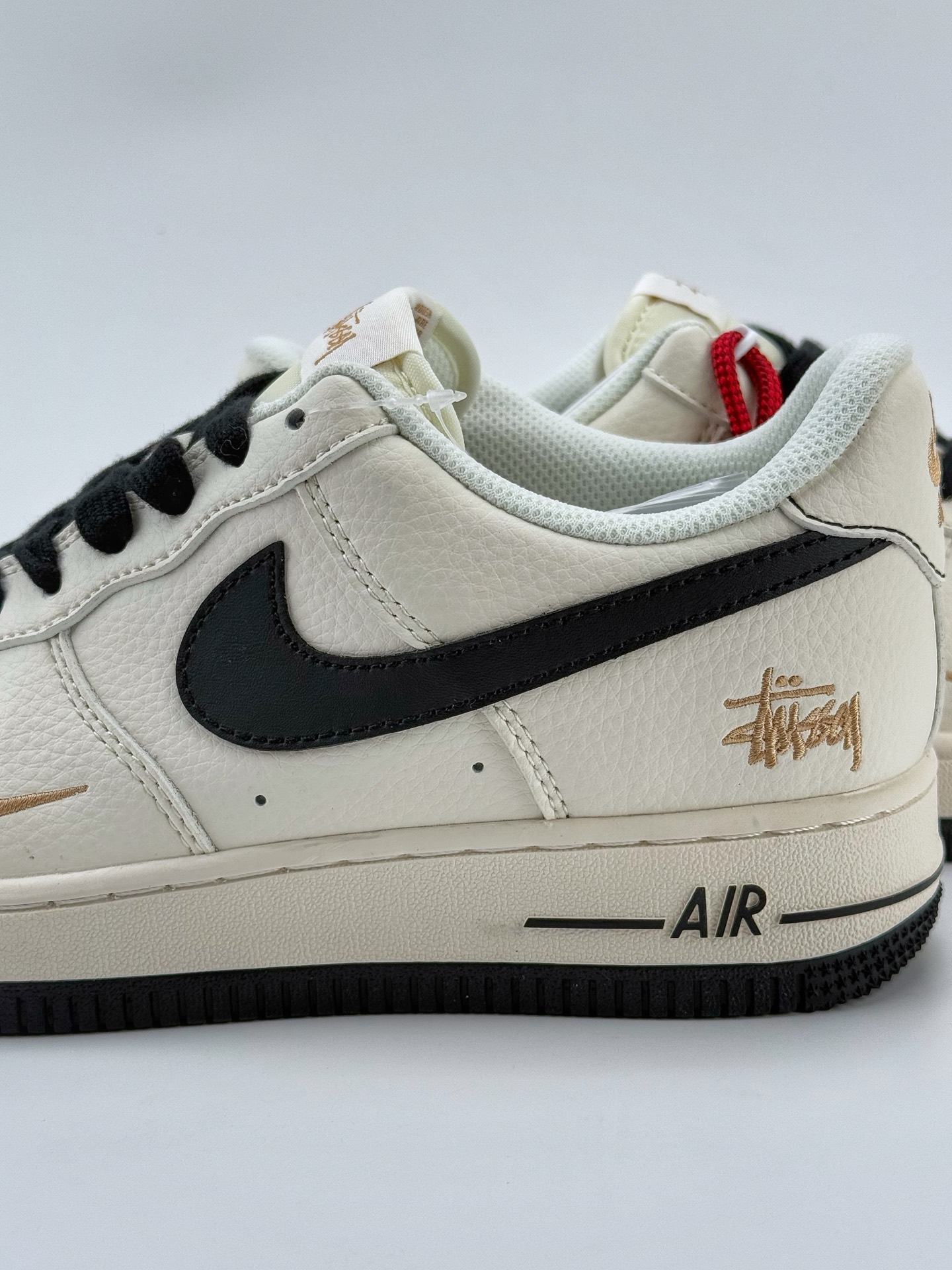 Nike Air Force 1 Low 07 x Stussy 白黑金小钩 XZ6188-720