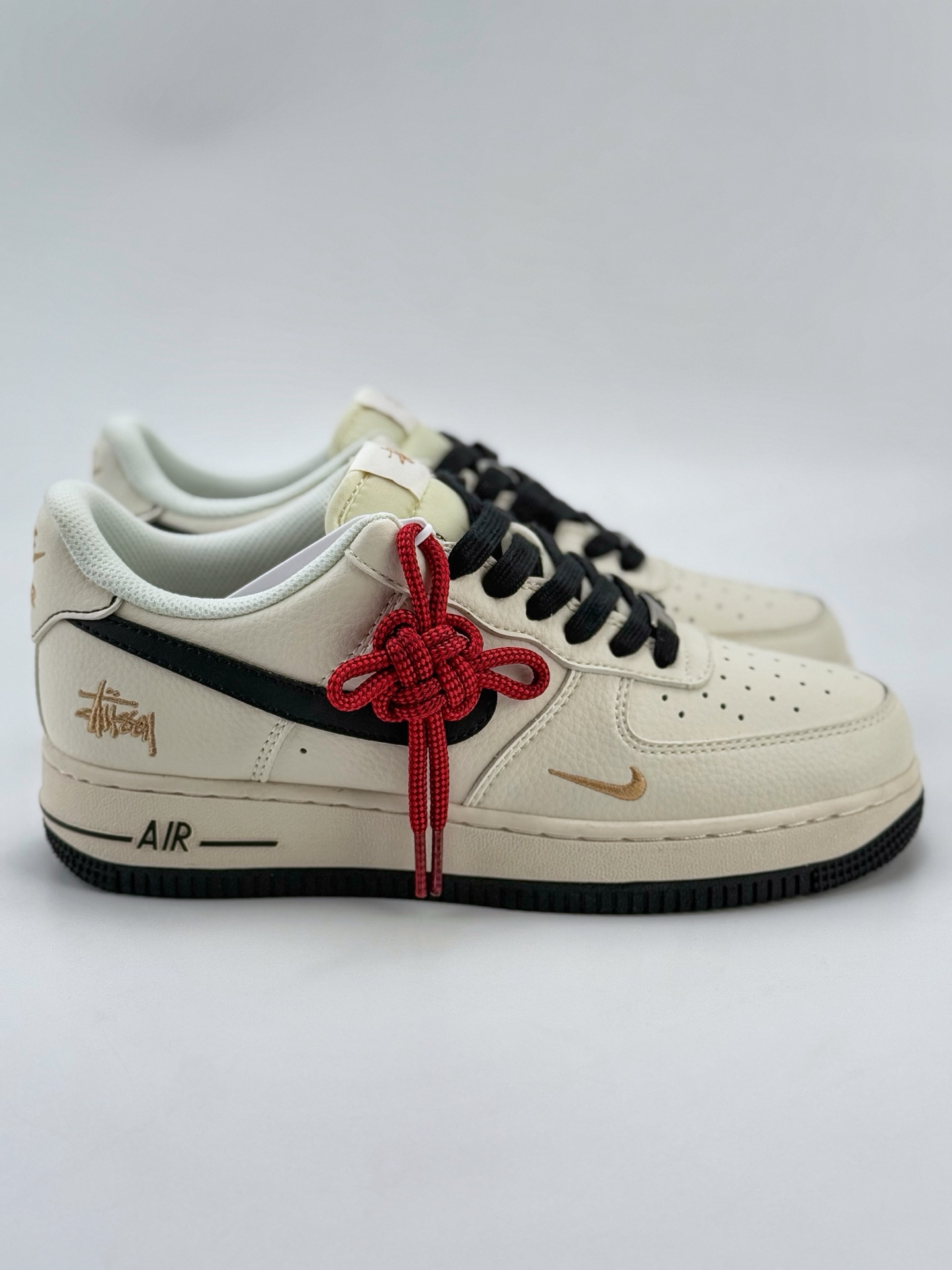 Nike Air Force 1 Low 07 x Stussy 白黑金小钩 XZ6188-720