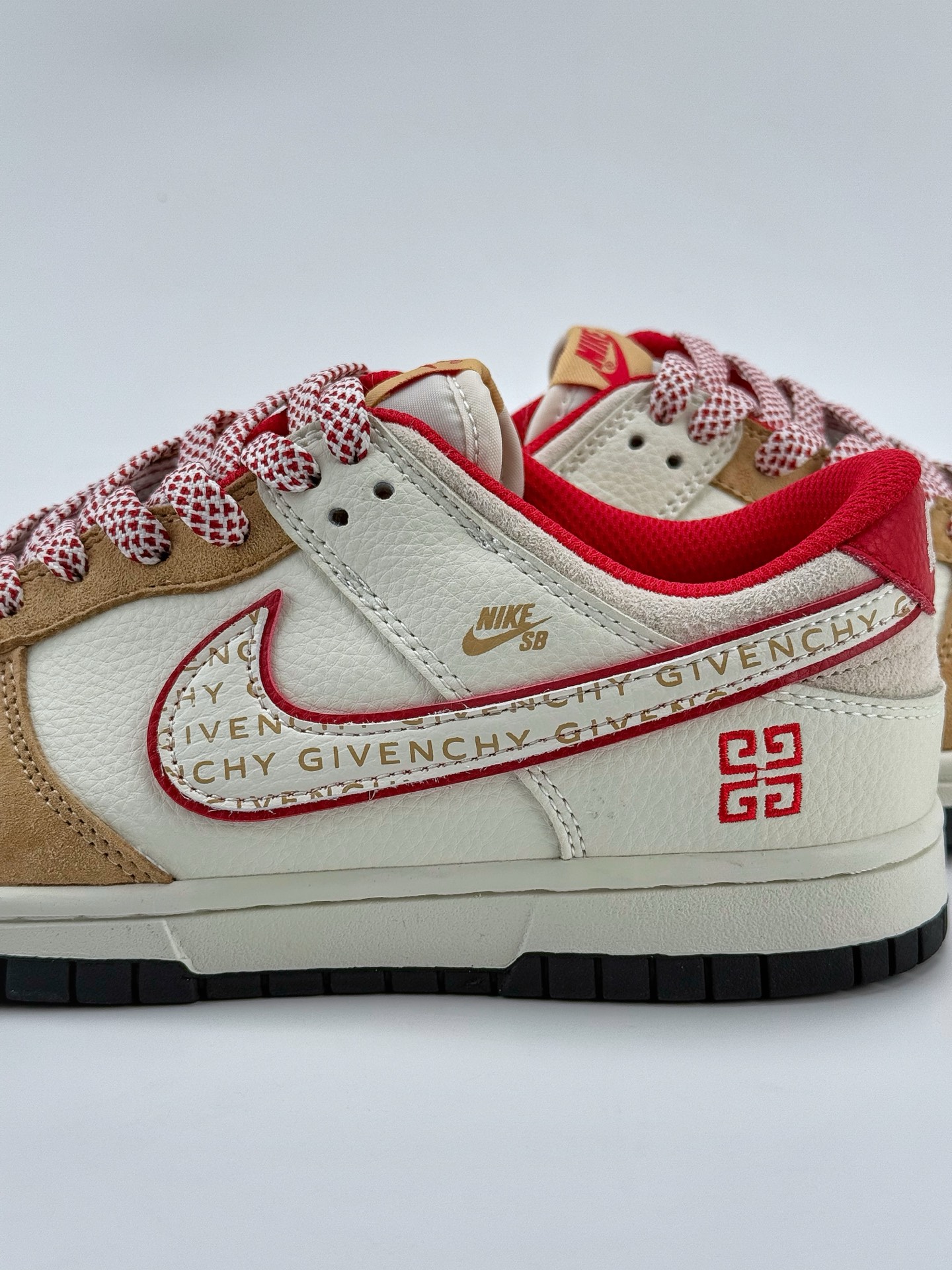 Nike SB Dunk Low x GIVENCHY 白棕红小钩满天星  DJ2024-119
