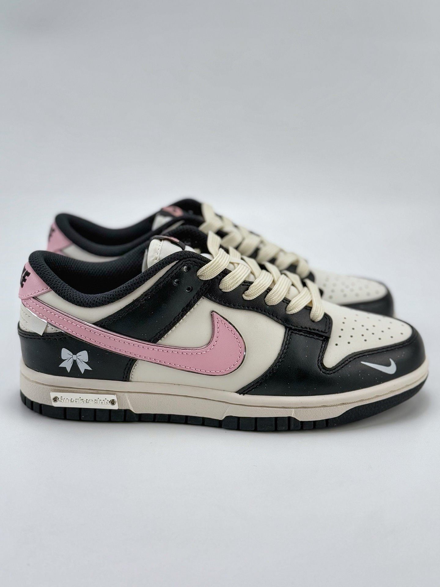 Nike SB Dunk Low 星辰蝶梦 黑白粉  BP1220-009