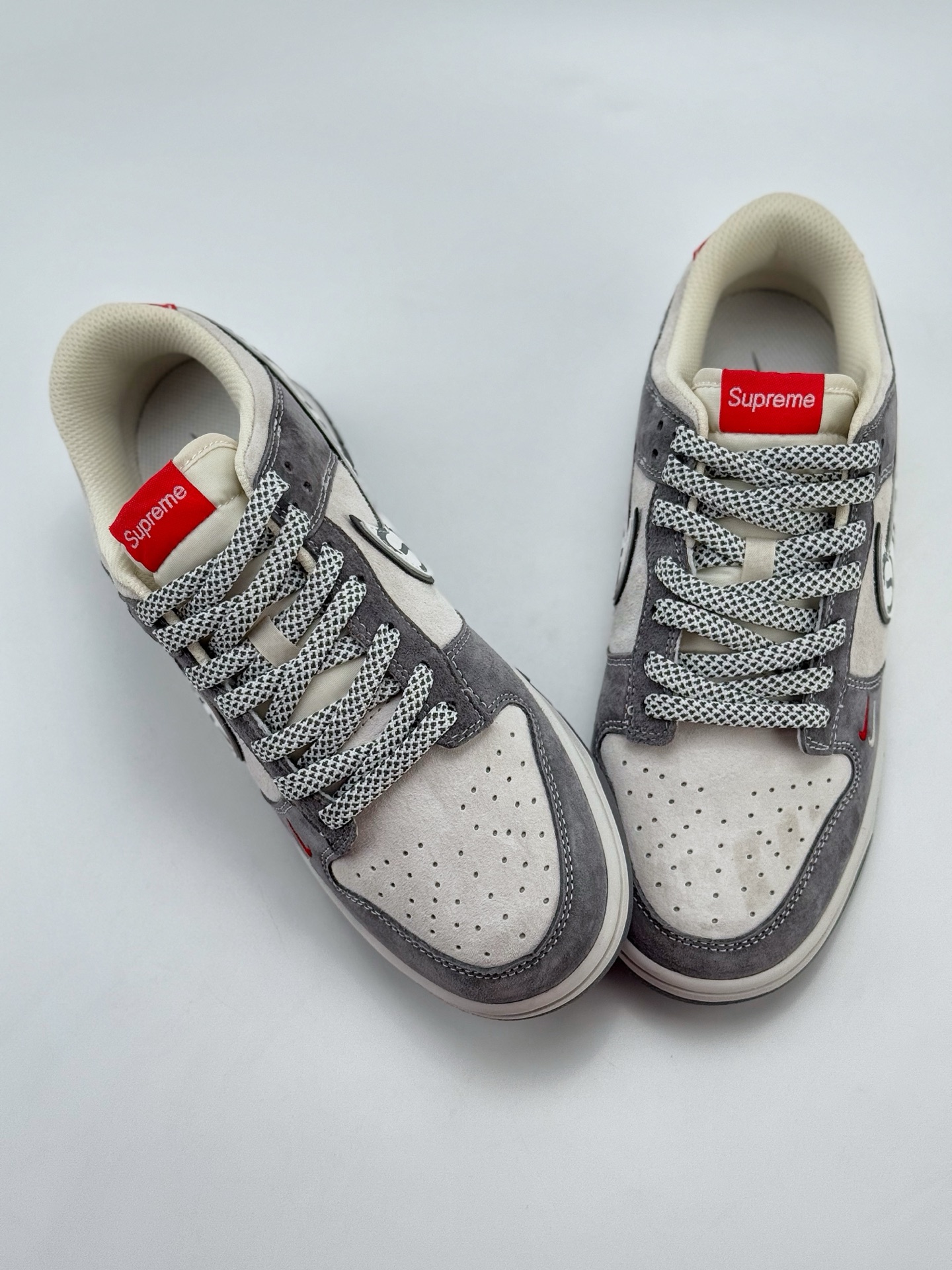 Nike SB Dunk Low x Stone Island x Supreme 灰红双小钩满天星 DJ2024-125