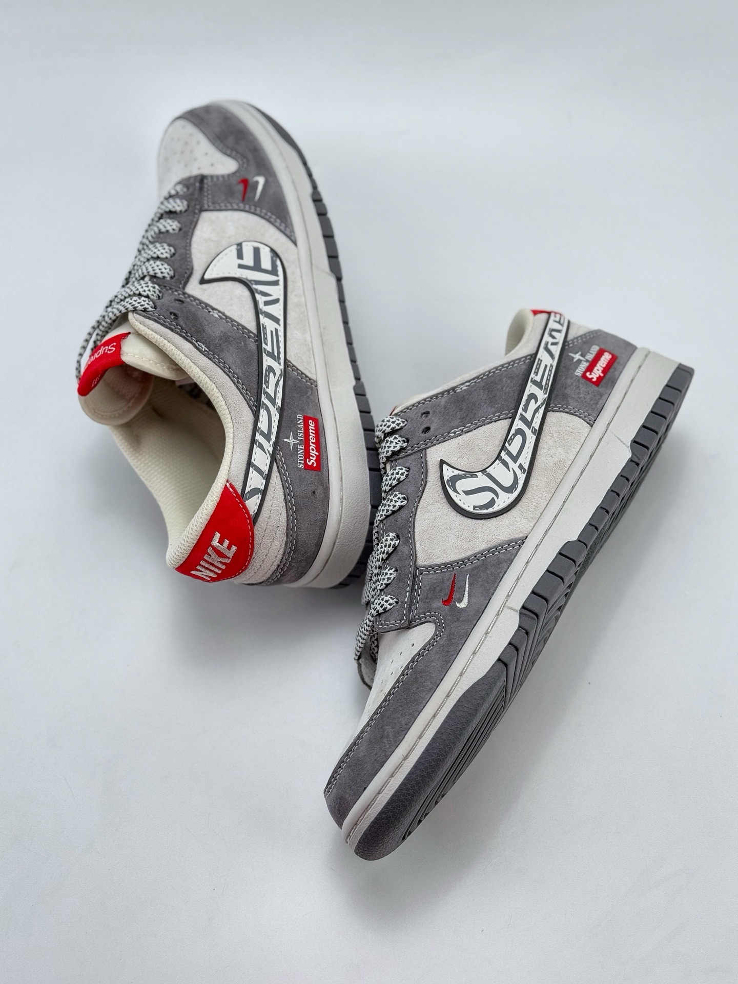Nike SB Dunk Low x Stone Island x Supreme 灰红双小钩满天星 DJ2024-125