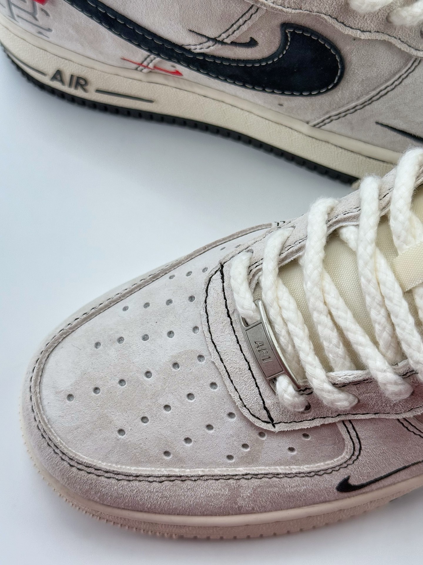 Nike Air Force 1 Low 07 x Reigning Champ x Supreme 灰黑三小钩 SJ6698-021