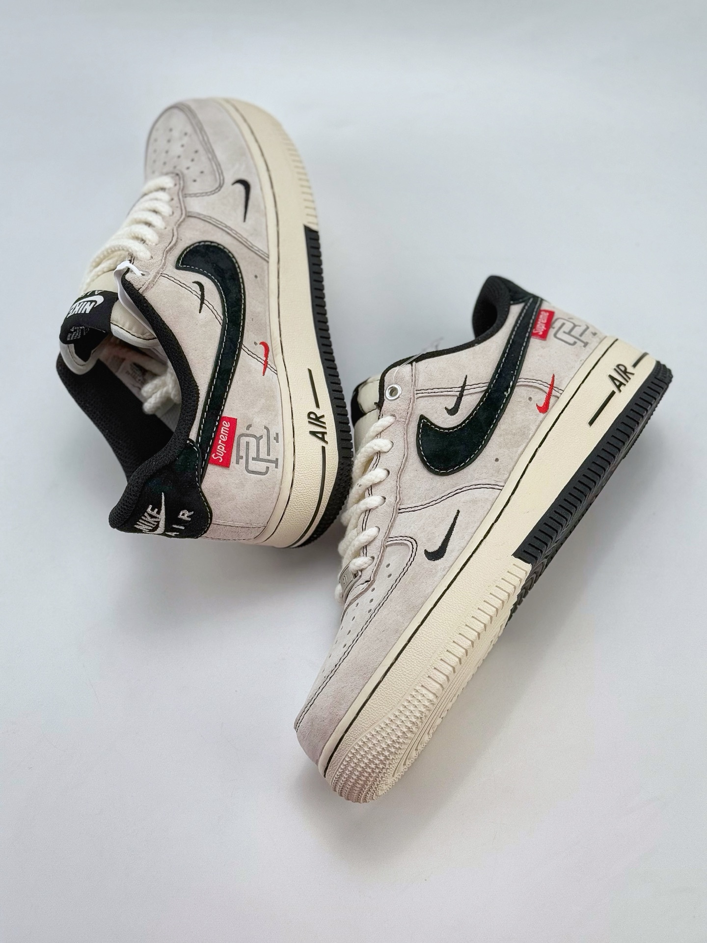 Nike Air Force 1 Low 07 x Reigning Champ x Supreme 灰黑三小钩 SJ6698-021