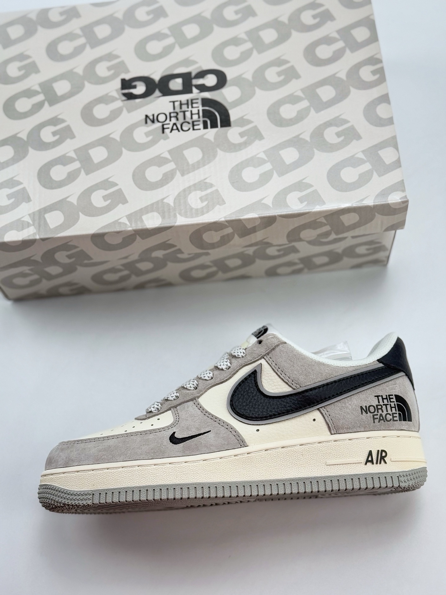 Nike Air Force 1 Low 07 x The North Face 白灰黑小钩满天星  XZ6188-763