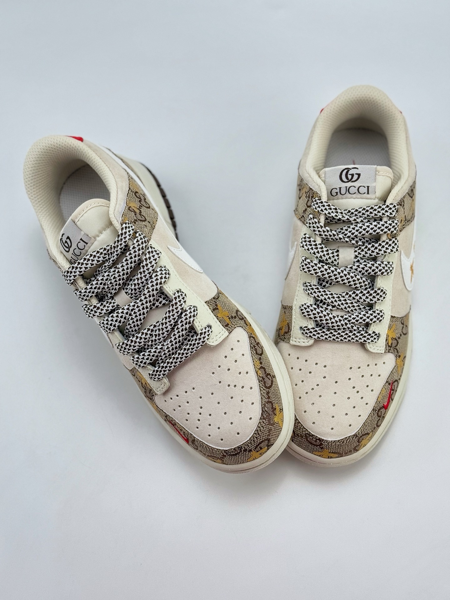 Nike SB Dunk Low x GUCCI 灰黄老花小钩满天星  DJ2024-130