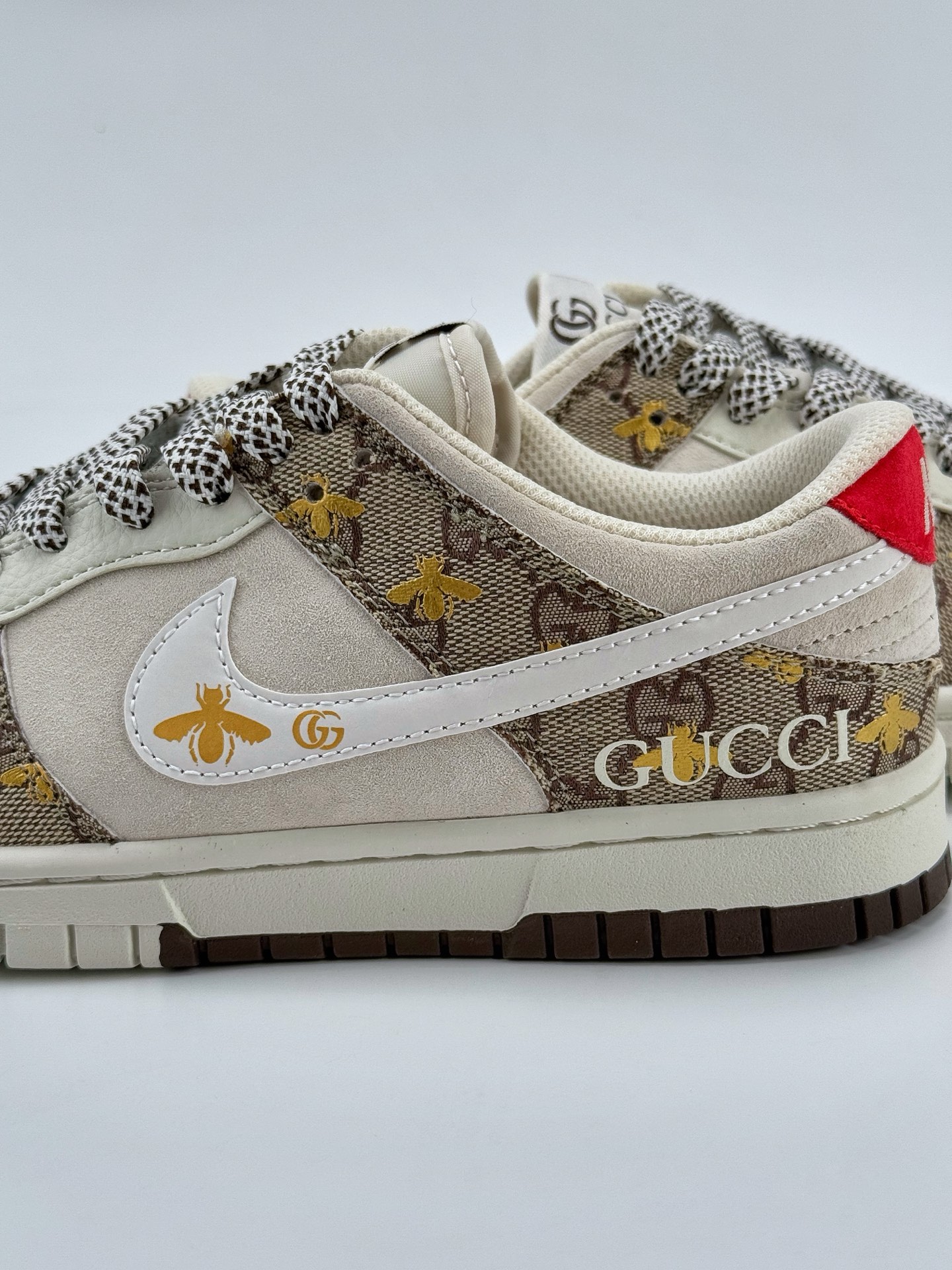 Nike SB Dunk Low x GUCCI 灰黄老花小钩满天星  DJ2024-130