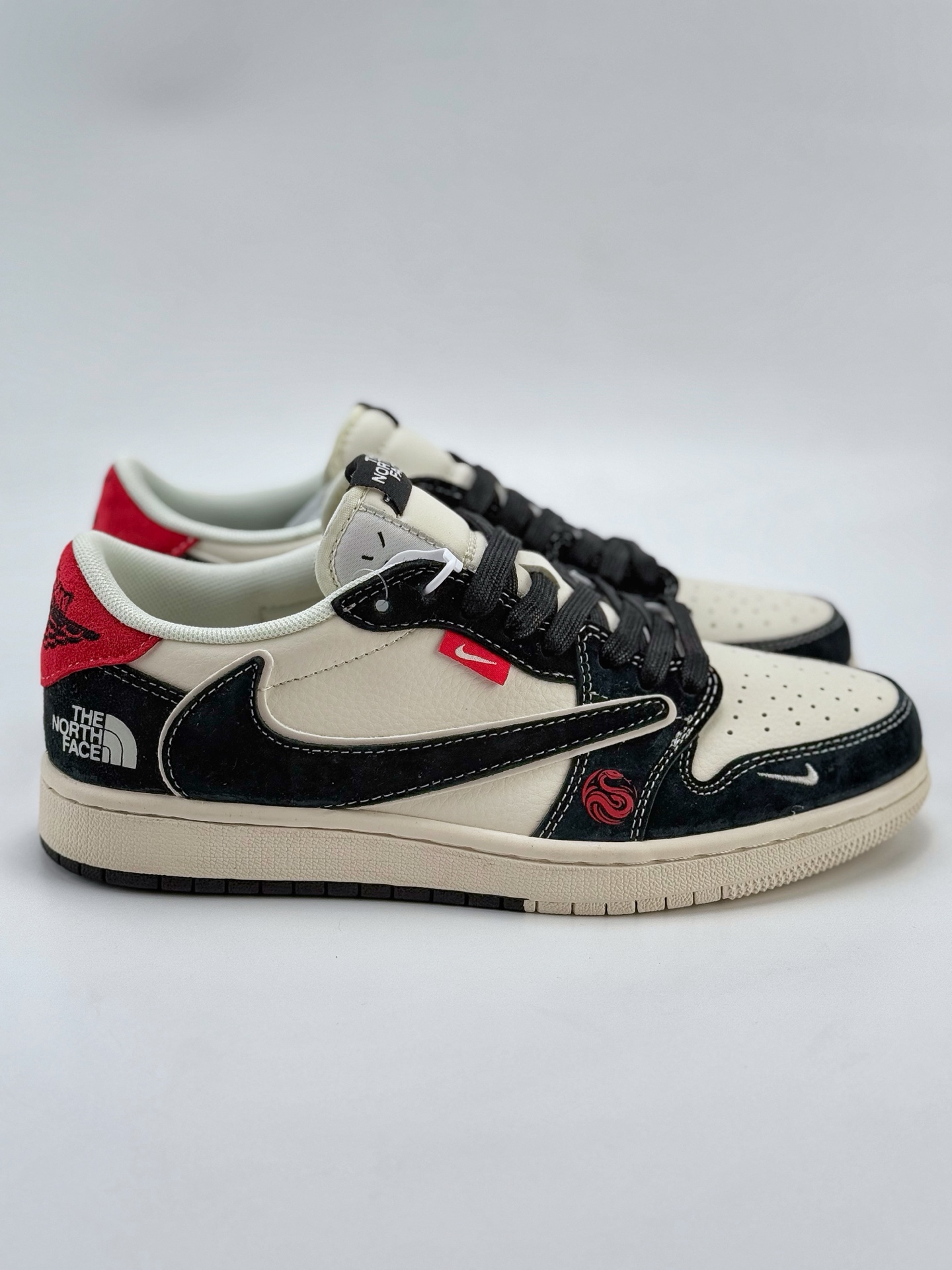 Travis Scott x Nike Air Jordan 1 Low x The North Face Air Jordan 1 Low 反转白黑小钩翻毛倒钩  SJ2068-146