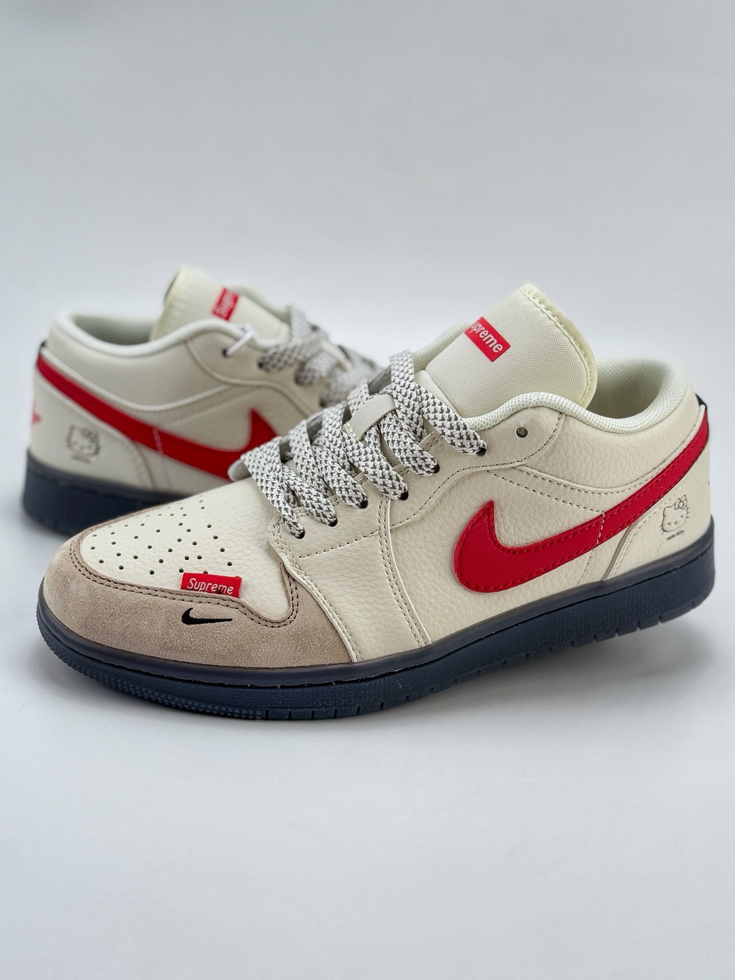 Nike SB Dunk Low x Hello Kitty/凯蒂猫 米黄小钩满天星  XF8698-037