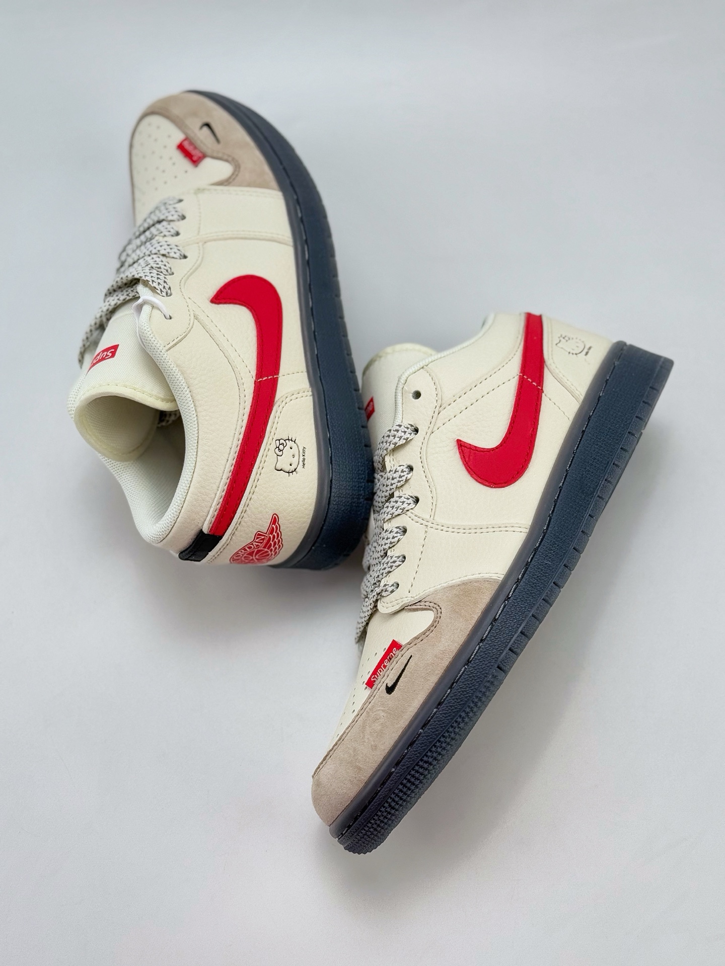 Nike SB Dunk Low x Hello Kitty/凯蒂猫 米黄小钩满天星  XF8698-037