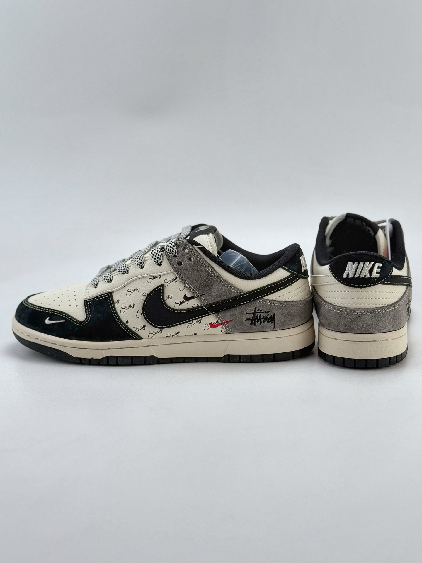 Nike SB Dunk Low x Stussy 蛇年限定 白黑灰三小钩满天星 XF8698-039