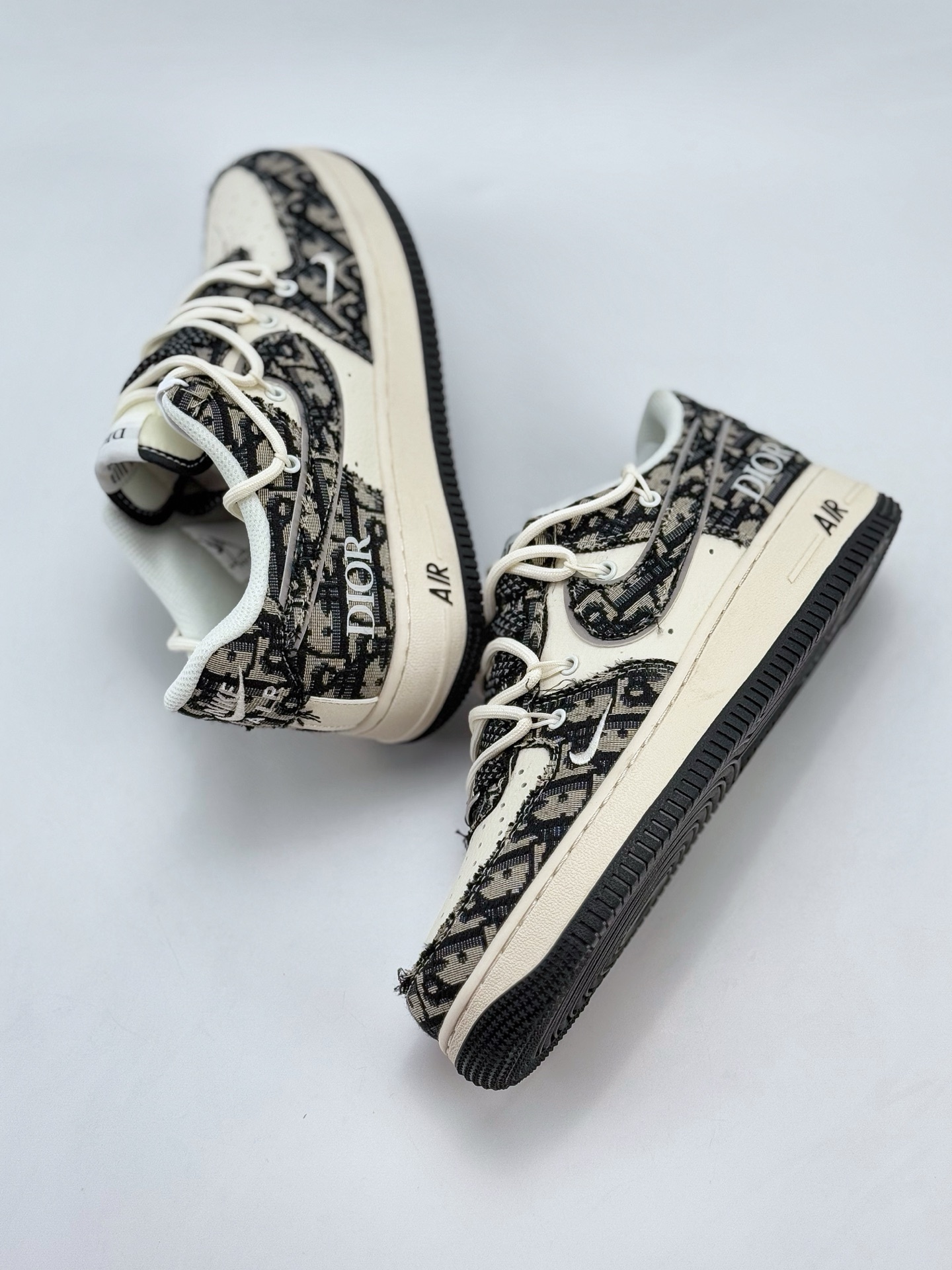 Nike Air Force 1 Low 07 x DIOR 白黑小钩绑带 SJ1198-106