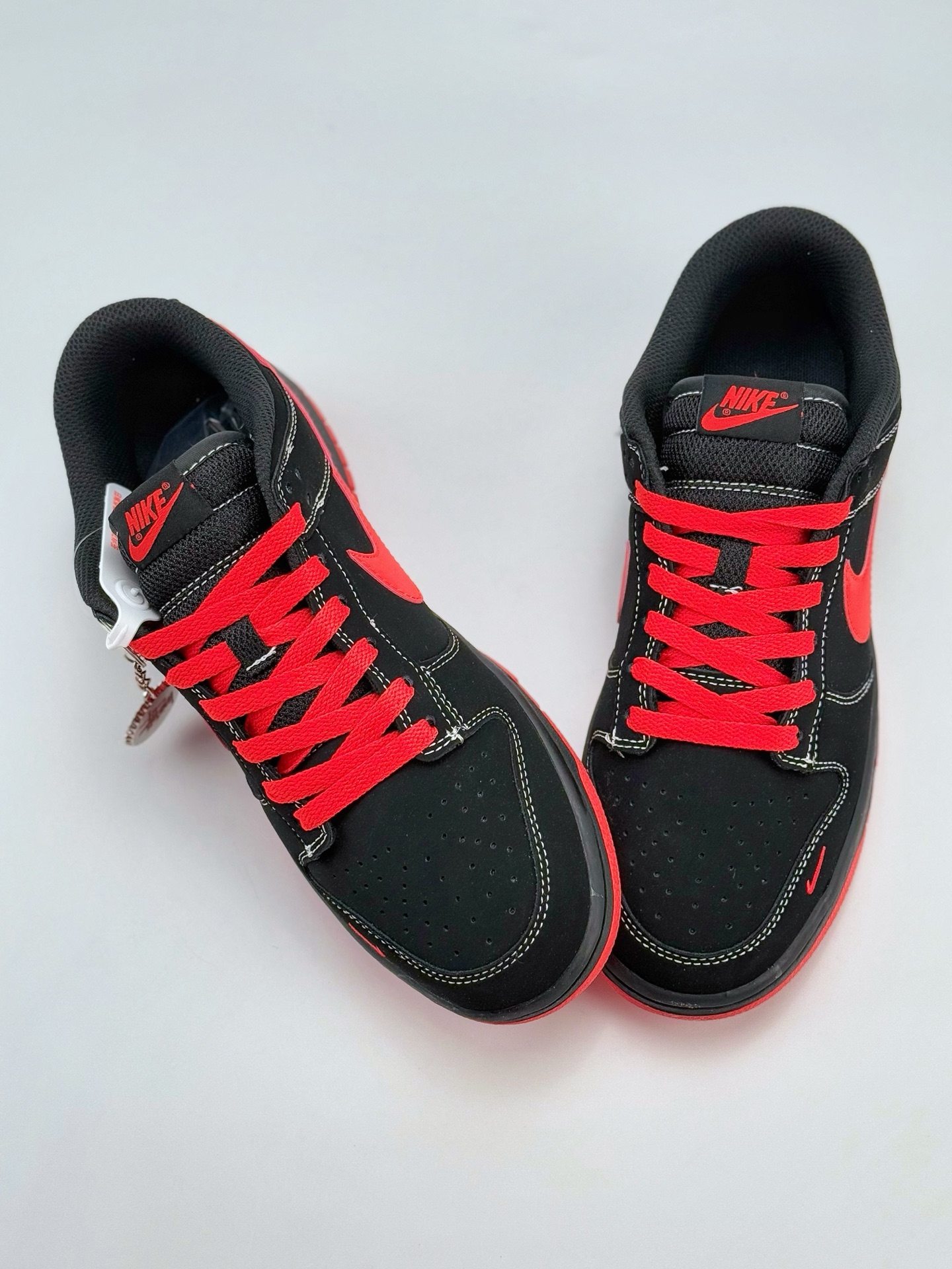 Nike SB Dunk Low x Stussy 黑红小钩 KK1333-028