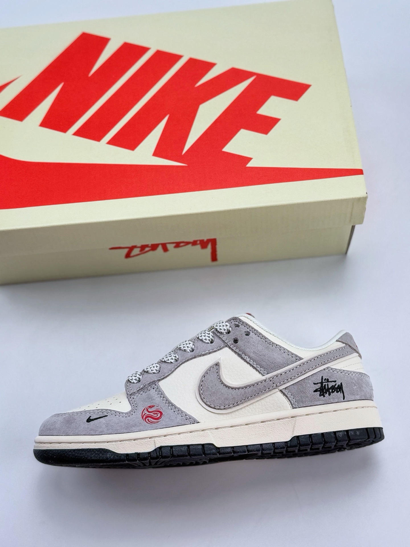 Nike SB Dunk Low x Stussy 白灰小钩满天星  XX3168-117