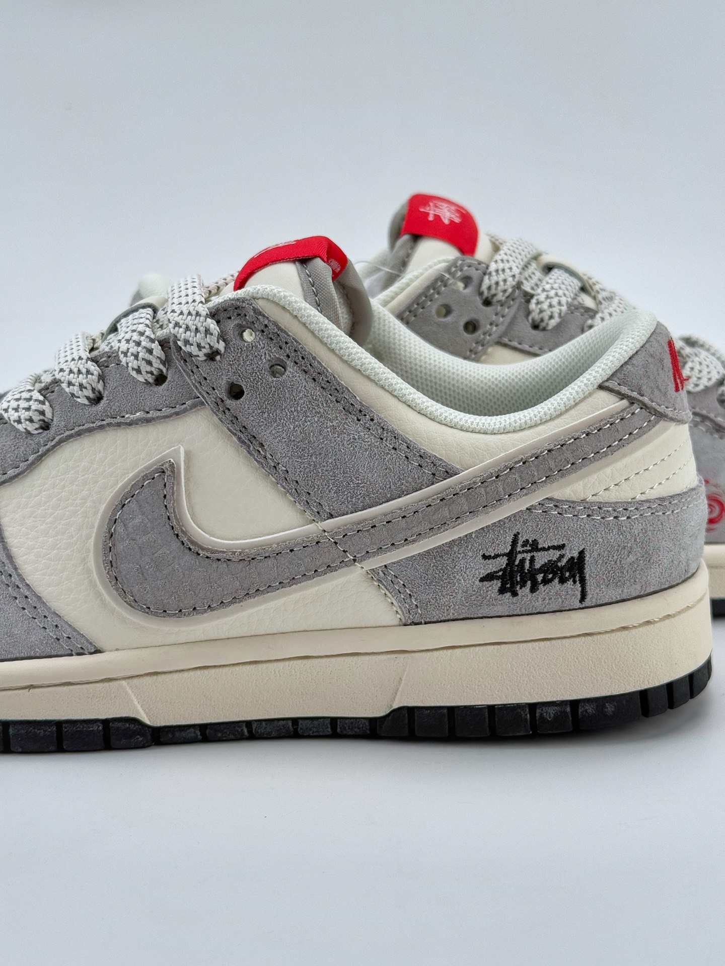 Nike SB Dunk Low x Stussy 白灰小钩满天星  XX3168-117
