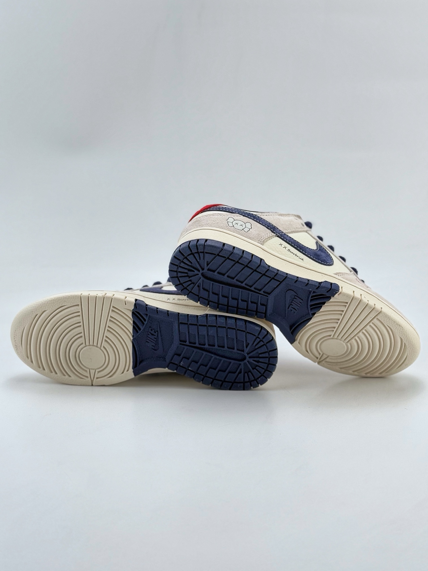 Nike SB Dunk Low x Bearbrick XX涂鸦 灰蓝小钩麻绳  YX5066-249