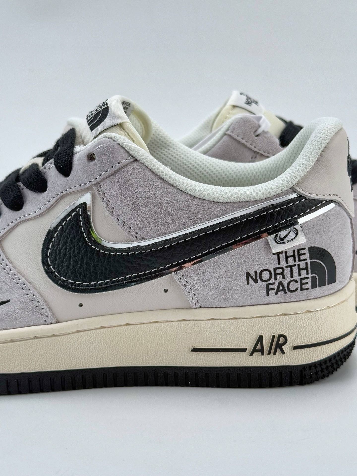Nike Air Force 1 Low 07 x The North Face 白黑小钩  XZ6188-916