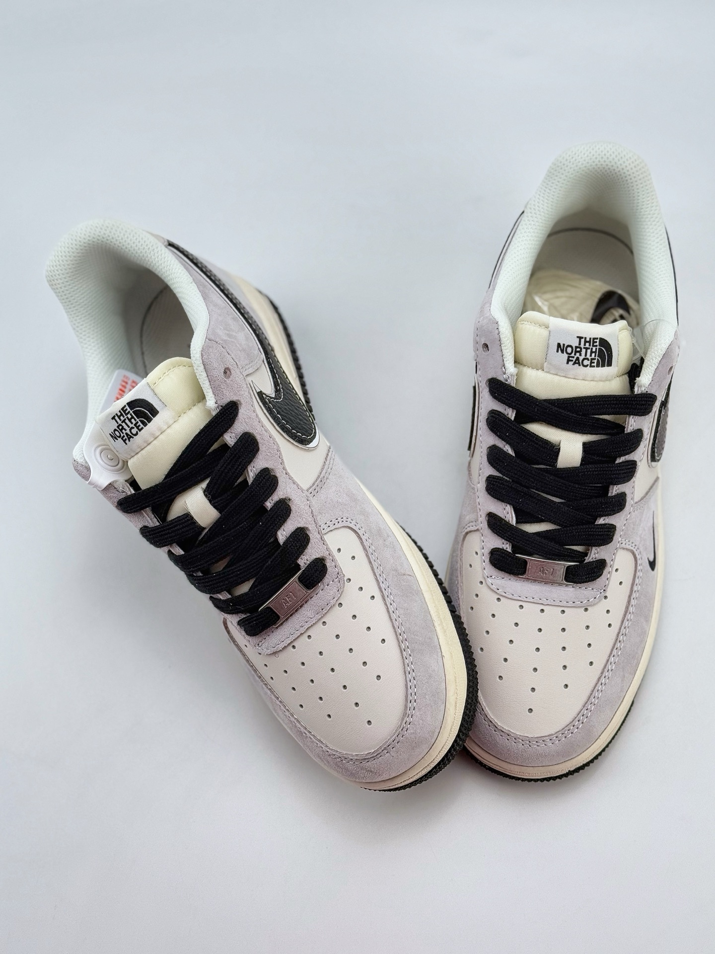 Nike Air Force 1 Low 07 x The North Face 白黑小钩  XZ6188-916