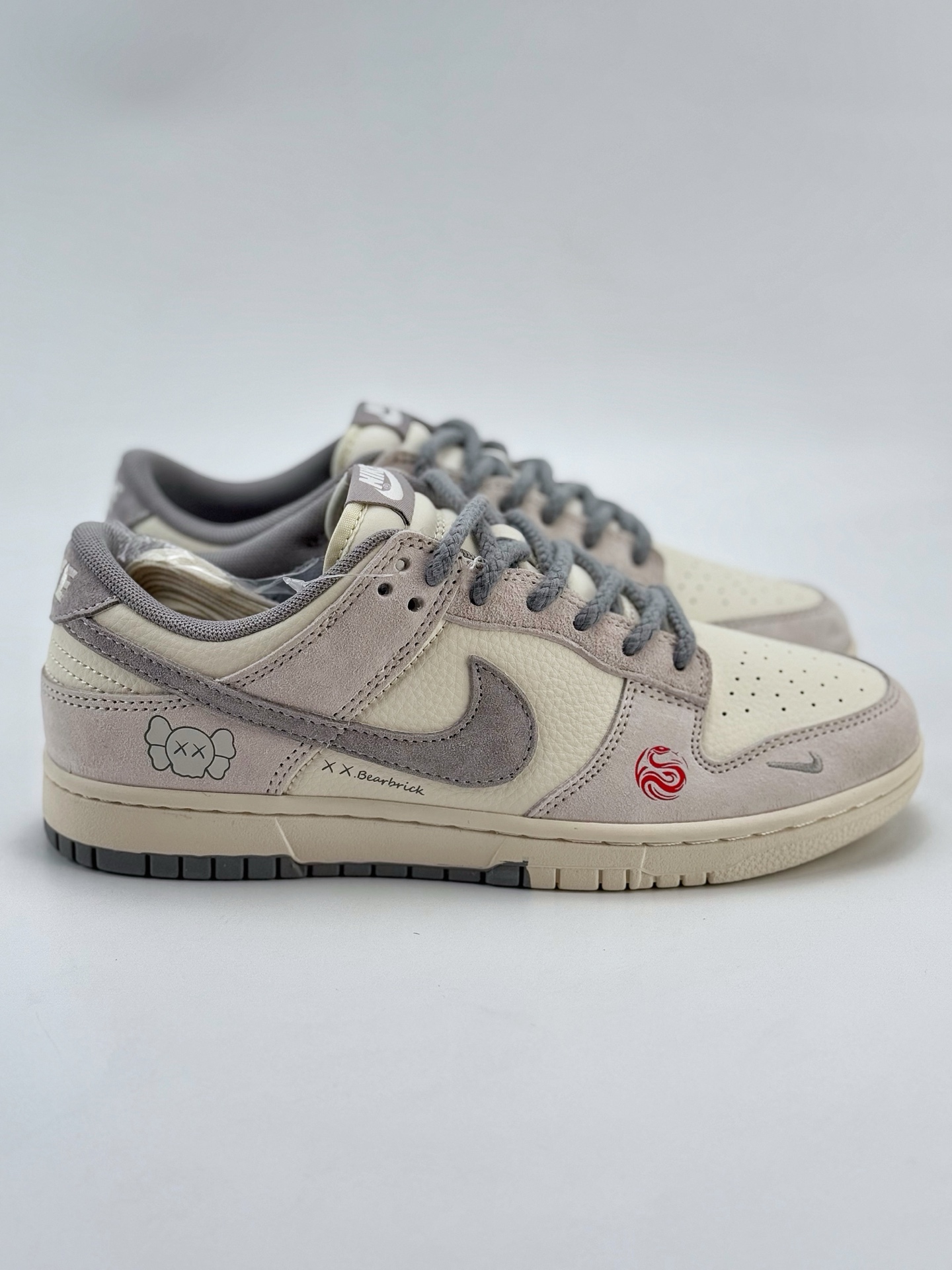 Nike SB Dunk Low x Bearbrick 白灰麻绳鞋带  YX5066-250